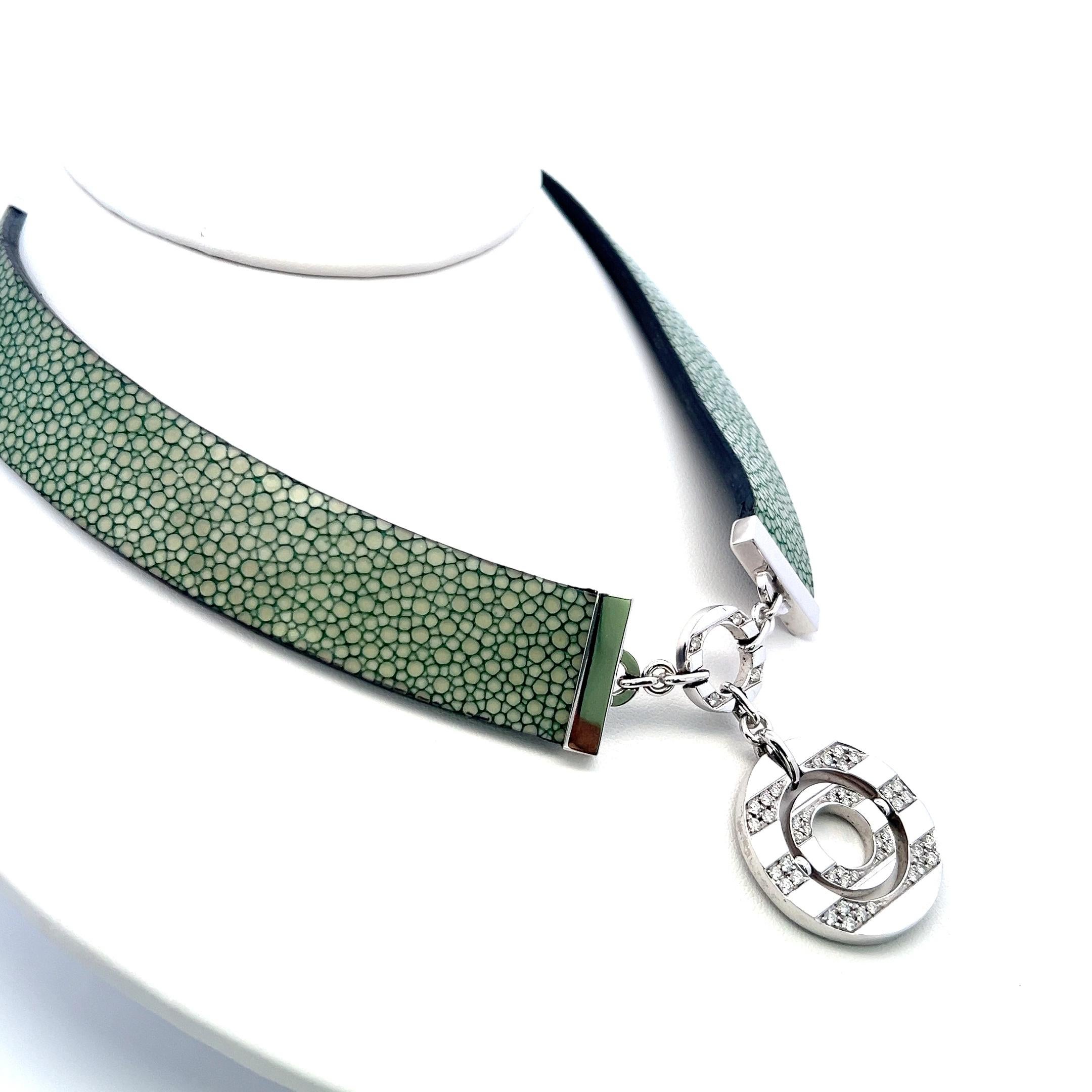 Taglio rotondo Collana Bvlgari con diamante tondo e brillante da 1,00 carati in oro bianco 18 carati in vendita