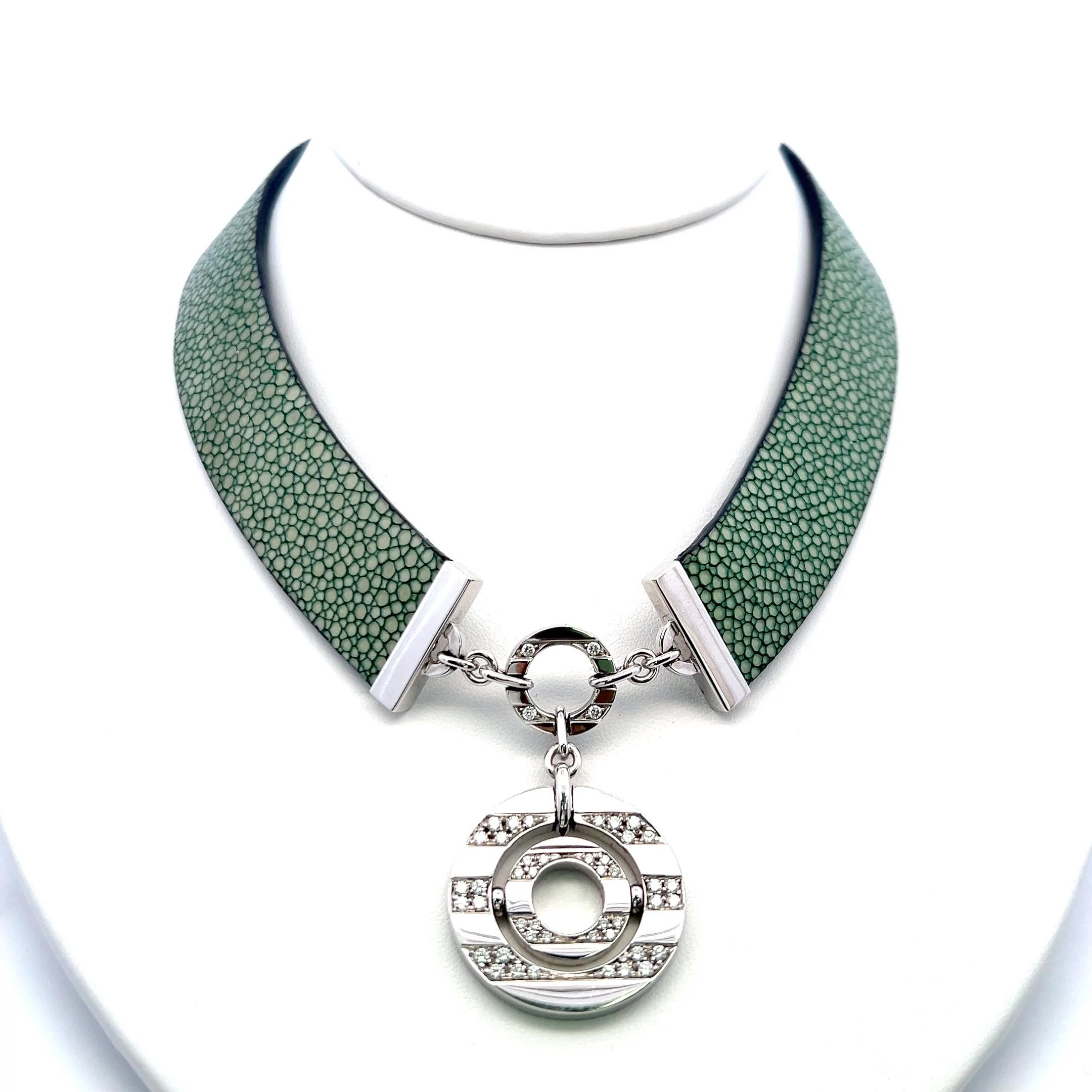 Collana Bvlgari con diamante tondo e brillante da 1,00 carati in oro bianco 18 carati In condizioni buone in vendita a New York, NY