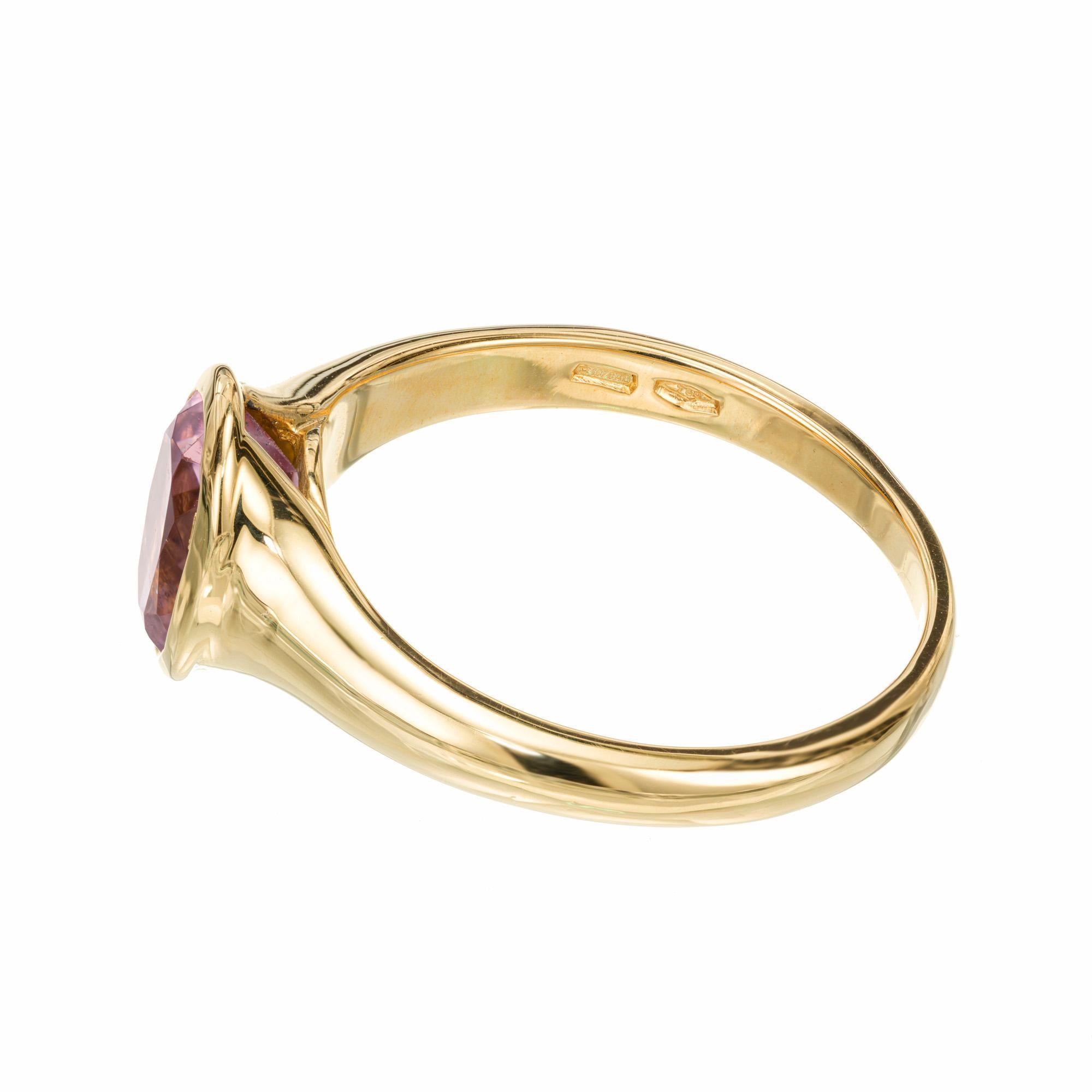 Bvlgari 1.68 Carat Tourmaline Yellow Gold Ring In Good Condition For Sale In Stamford, CT