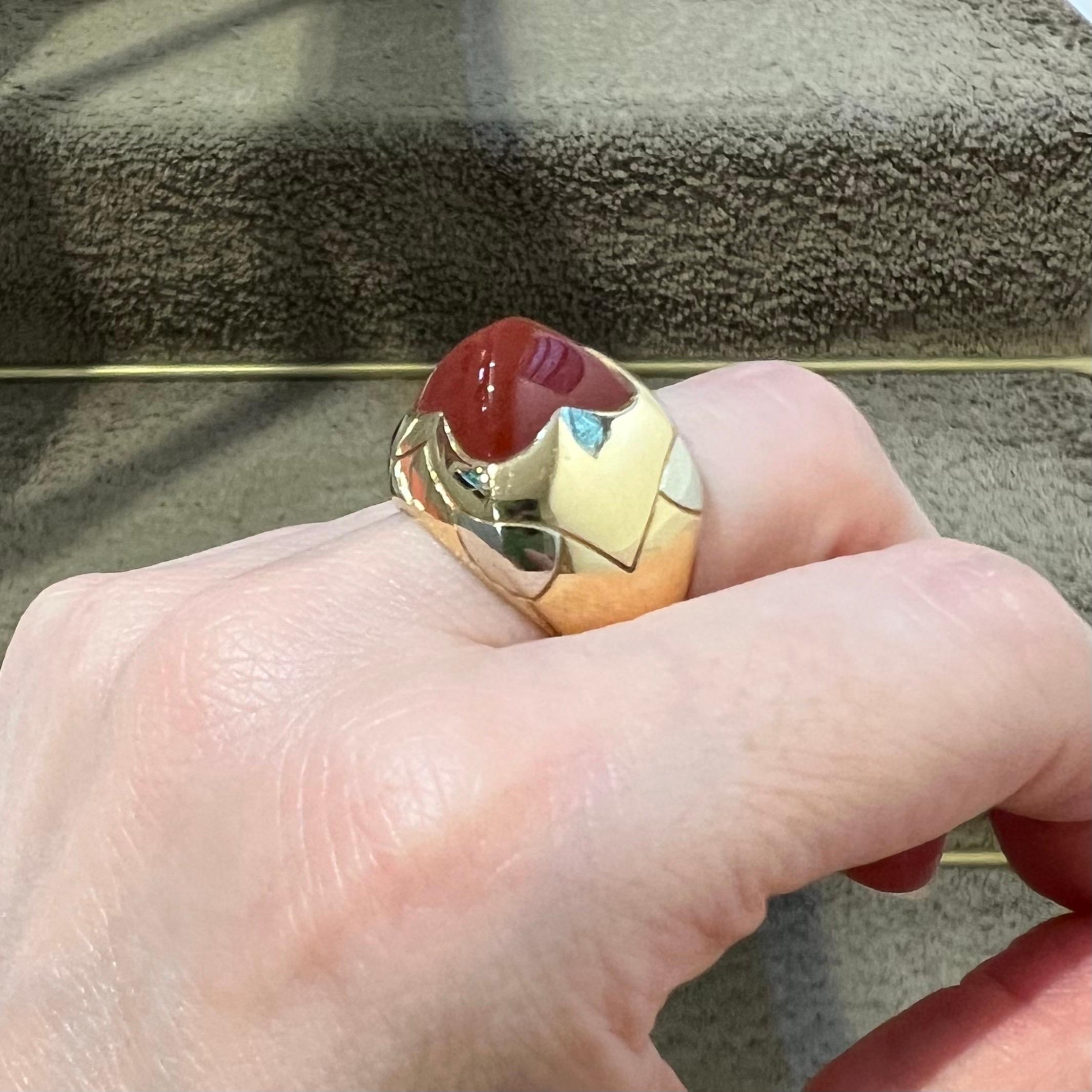 Bvlgari Cocktailring aus 18 Karat Gold und Jaspis- Pyramiden im Angebot 2
