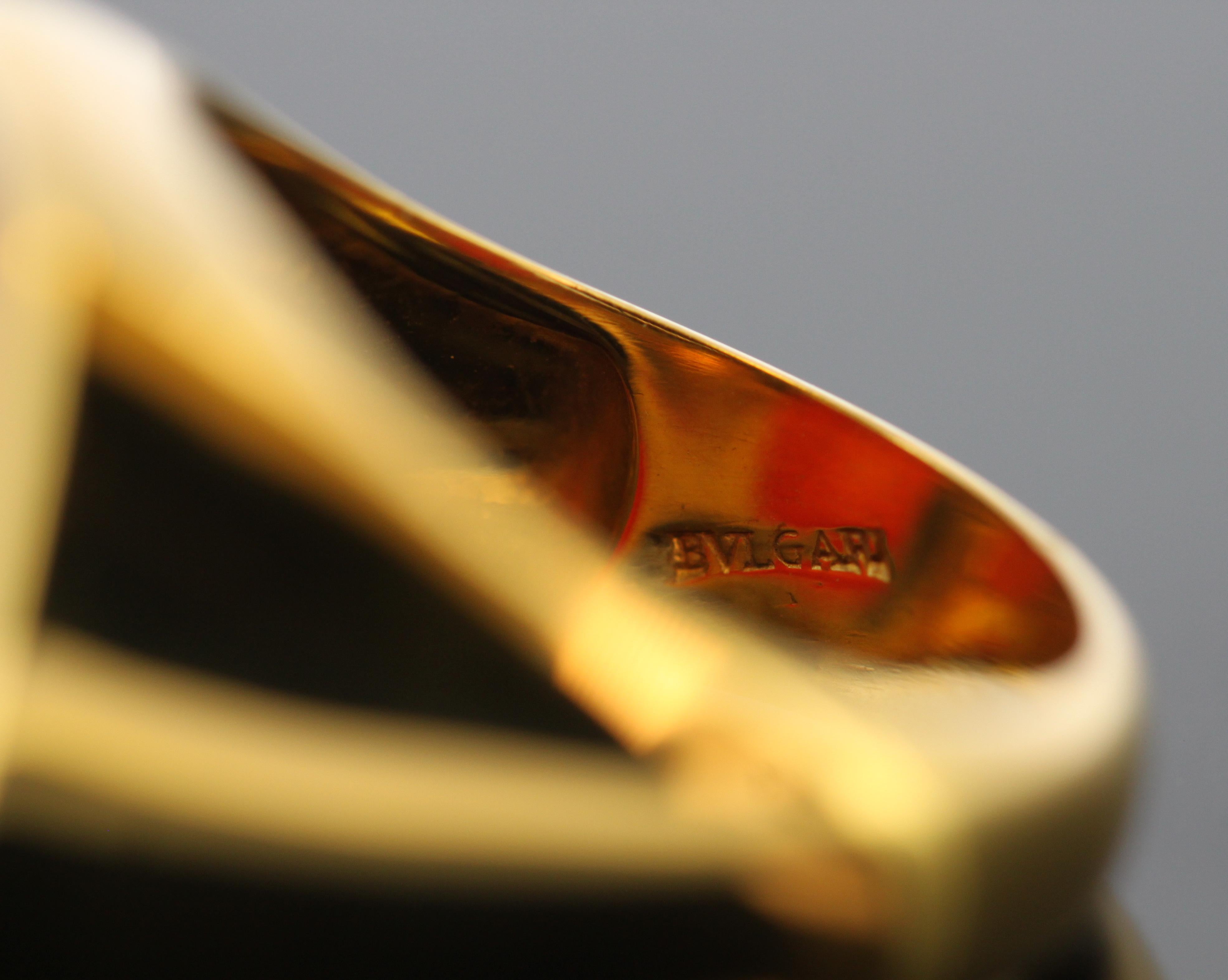 Bvlgari – 18 Karat Gold Carnelian Seal Ring, Made in Italy, circa 1980s 8