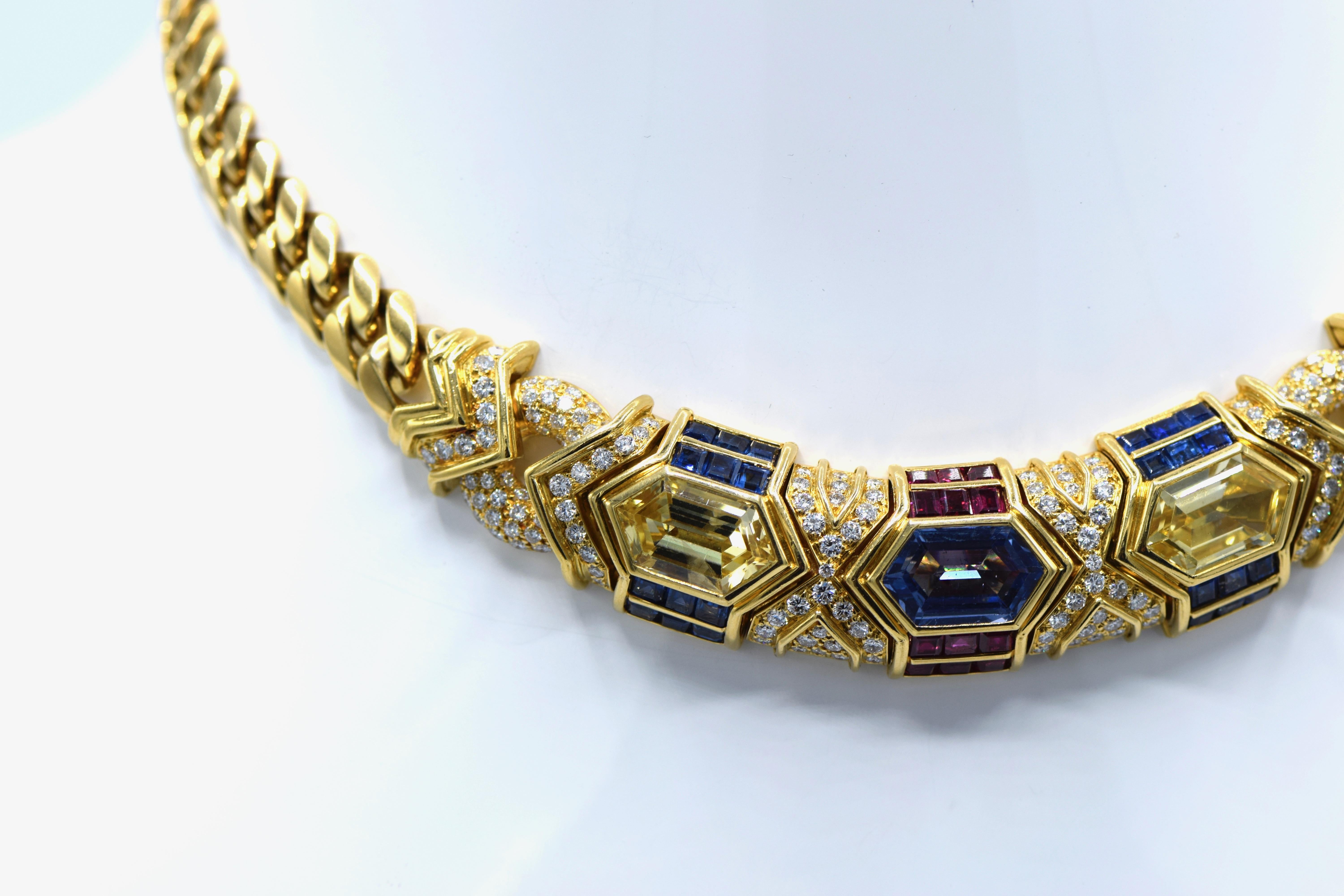 Magnificent Bulgari Rope Necklace 

Center stone: 7 Carat Ceylon no heat 

2 yellow sapphire weight : 7 Carat Ceylon no heat 

Total sapphire weight: 21 Carat 

Total Round brilliant cut Diamond weight: 9 Carat 

14 Emerald cut Ruby weight: 2 Carat