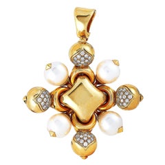 Bvlgari 18 Karat Yellow Gold 0.70 Carat Diamond and Pearl Pendant