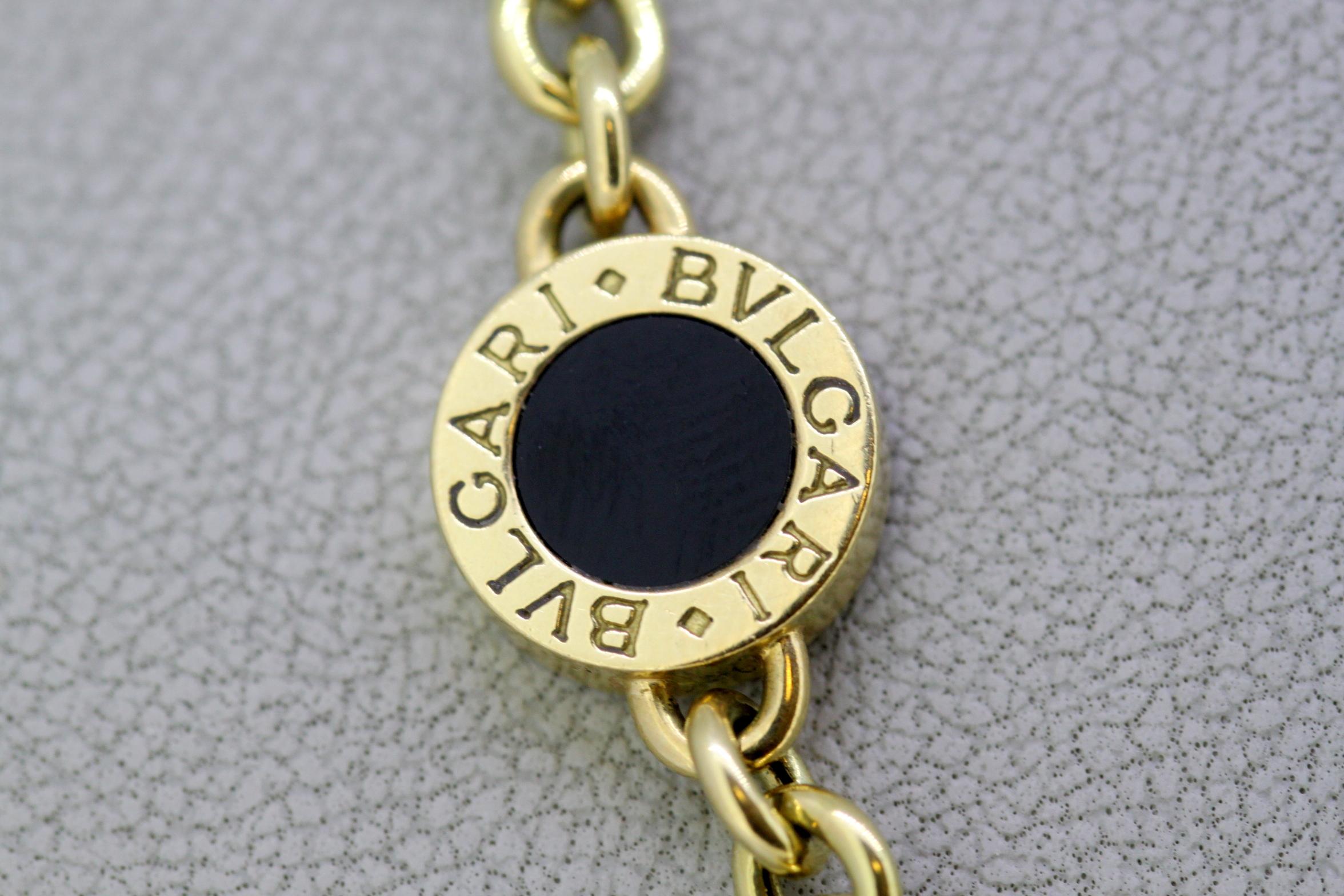 Bvlgari, 18 Karat Yellow Gold Ladies Necklace with Onyx, Italy, circa 1990s In Excellent Condition In Braintree, GB