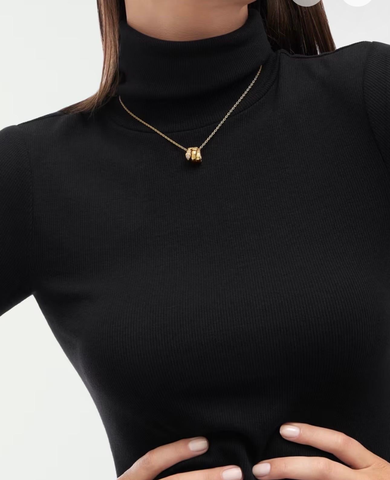 Round Cut Bvlgari 18 Karat Yellow Gold Serpenti Viper Necklace With Diamonds, 20 