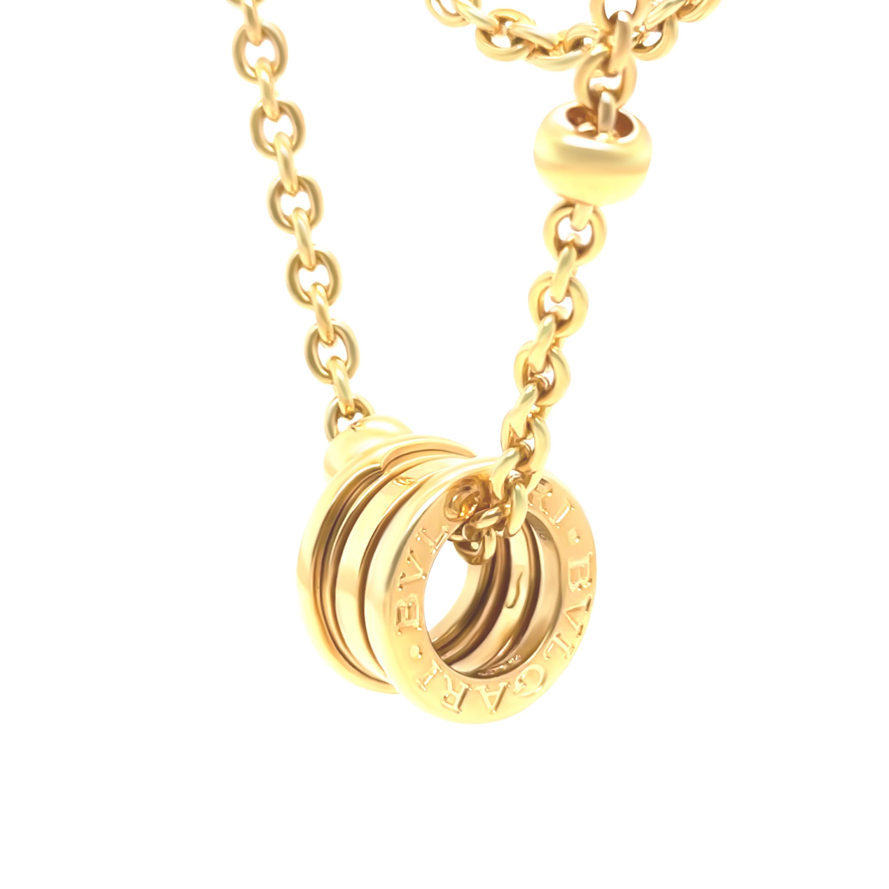 Bvlgari, collier chaîne Catene en or jaune 18 carats avec mini pendentif B.Zero1 37,31 g Excellent état - En vente à SYDNEY, NSW