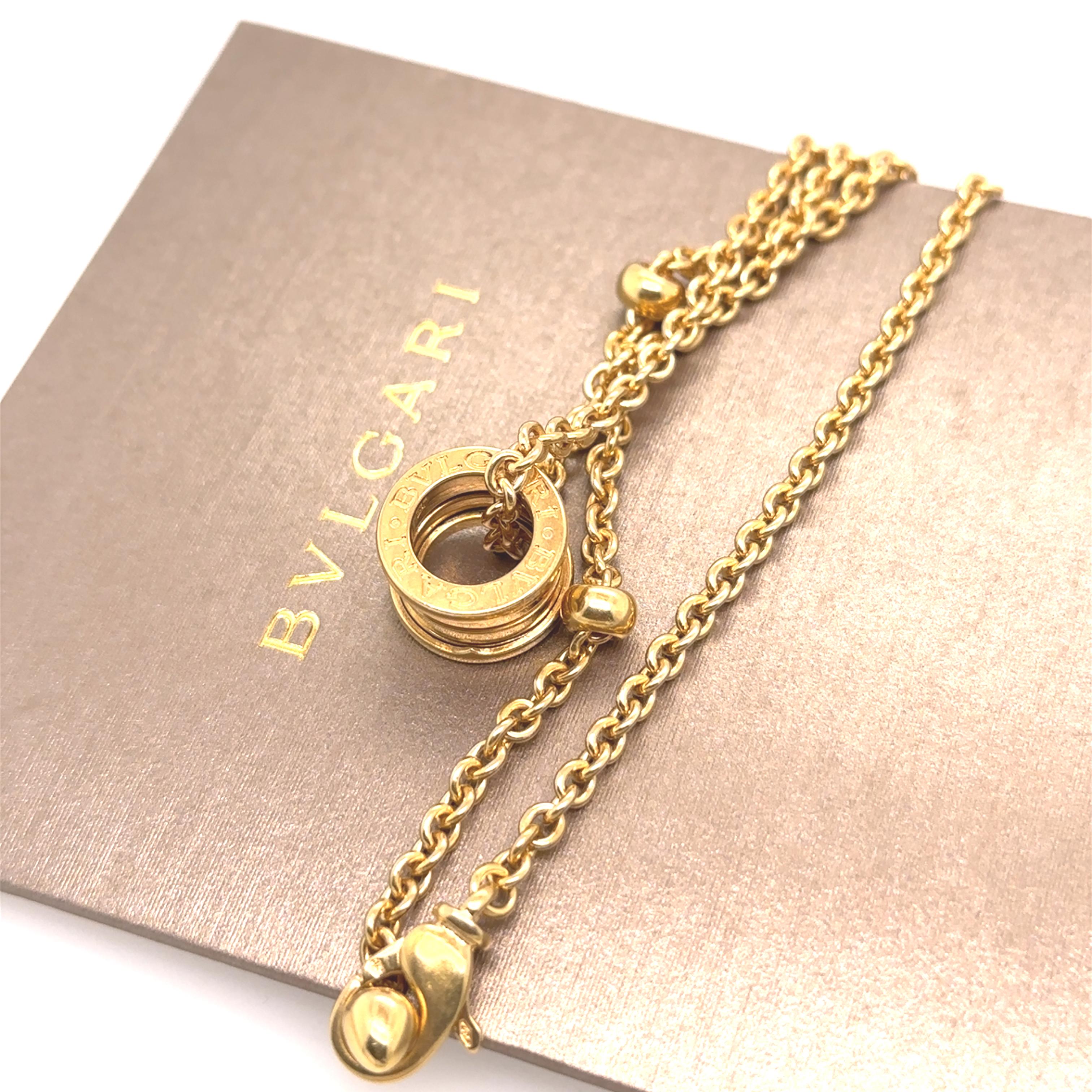 Bvlgari, collier chaîne Catene en or jaune 18 carats avec mini pendentif B.Zero1 37,31 g en vente 3