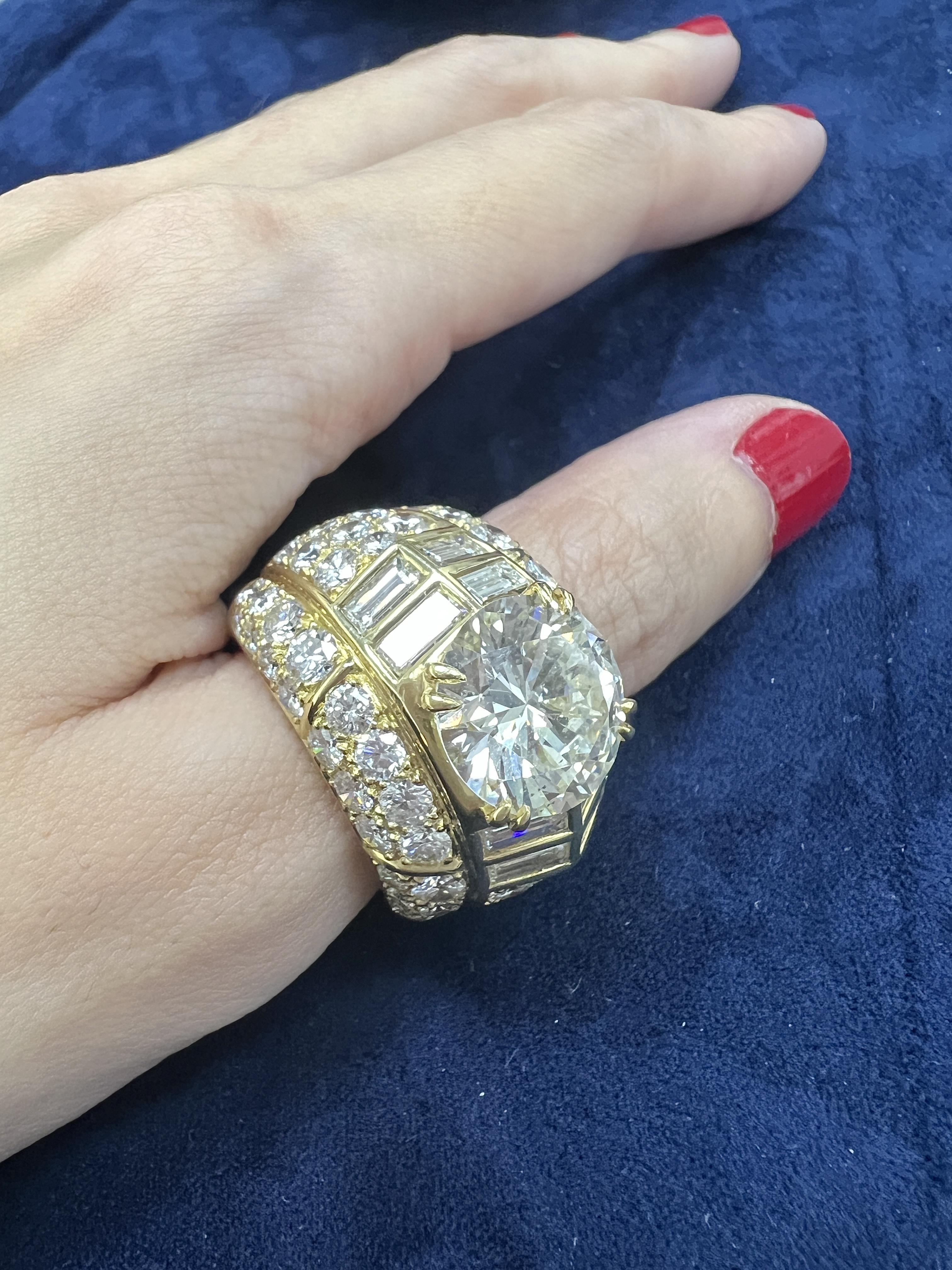 Bvlgari Bague en or 18k et diamants avec certificat GIA Pour femmes en vente