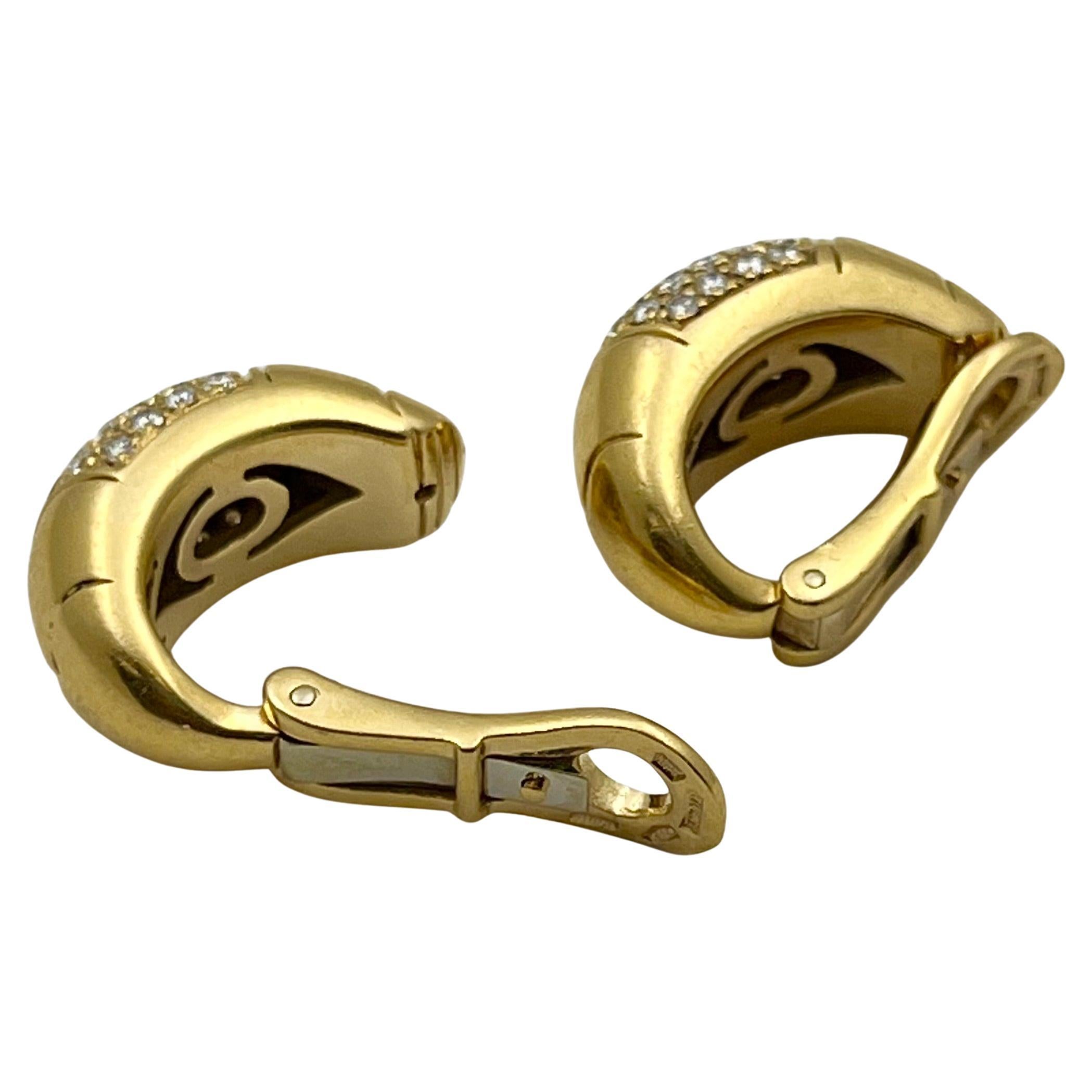 Orecchini Tronchetto con diamanti in oro 18k Bvlgari in vendita 1