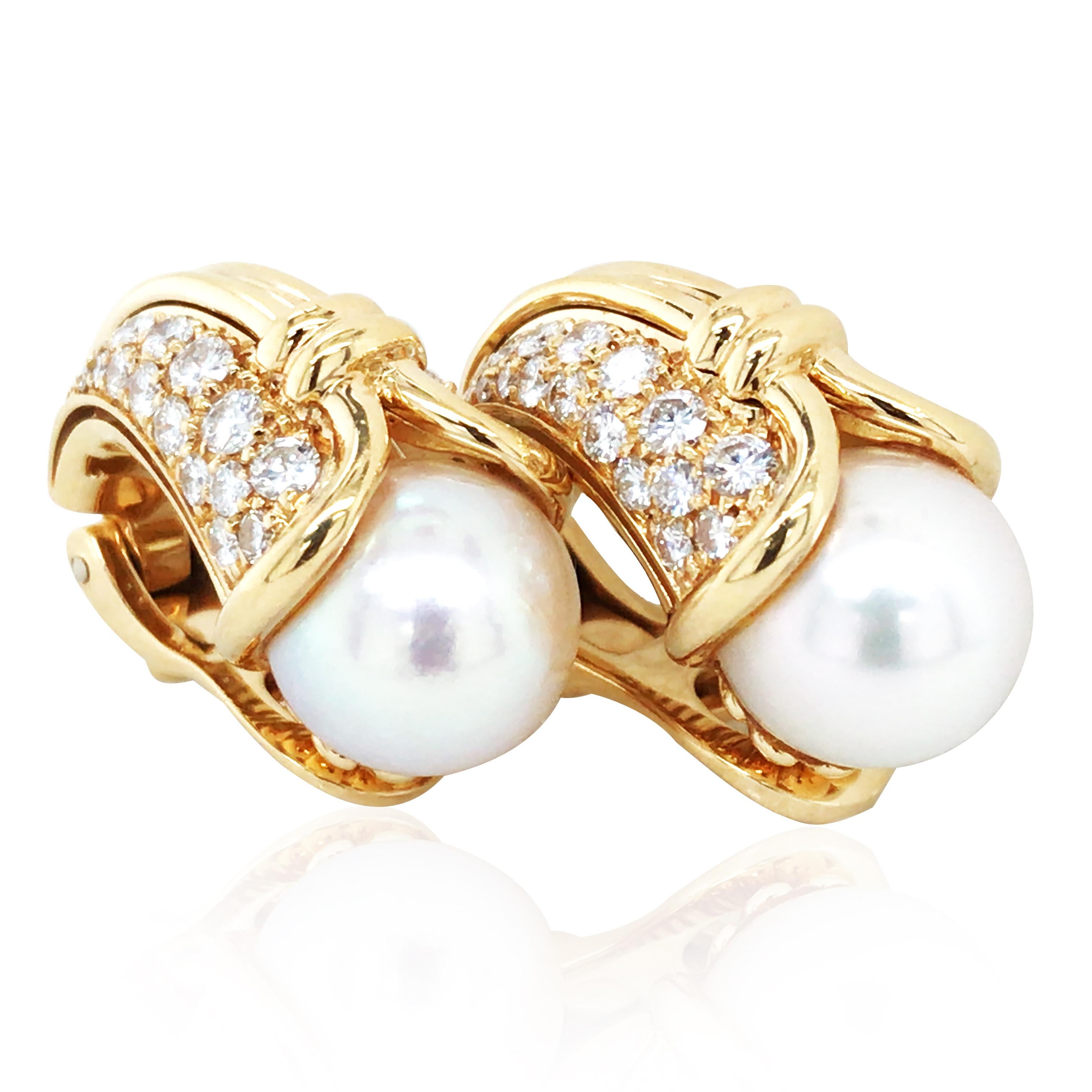 Round Cut Bvlgari, 18K Gold Pearl Diamond Earrings For Sale