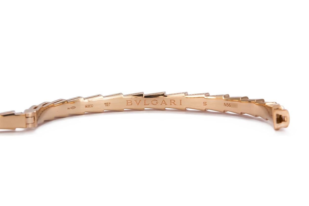 Bvlgari Bracelet jonc Serpenti en or 18 carats, diamant et nacre Pour femmes 