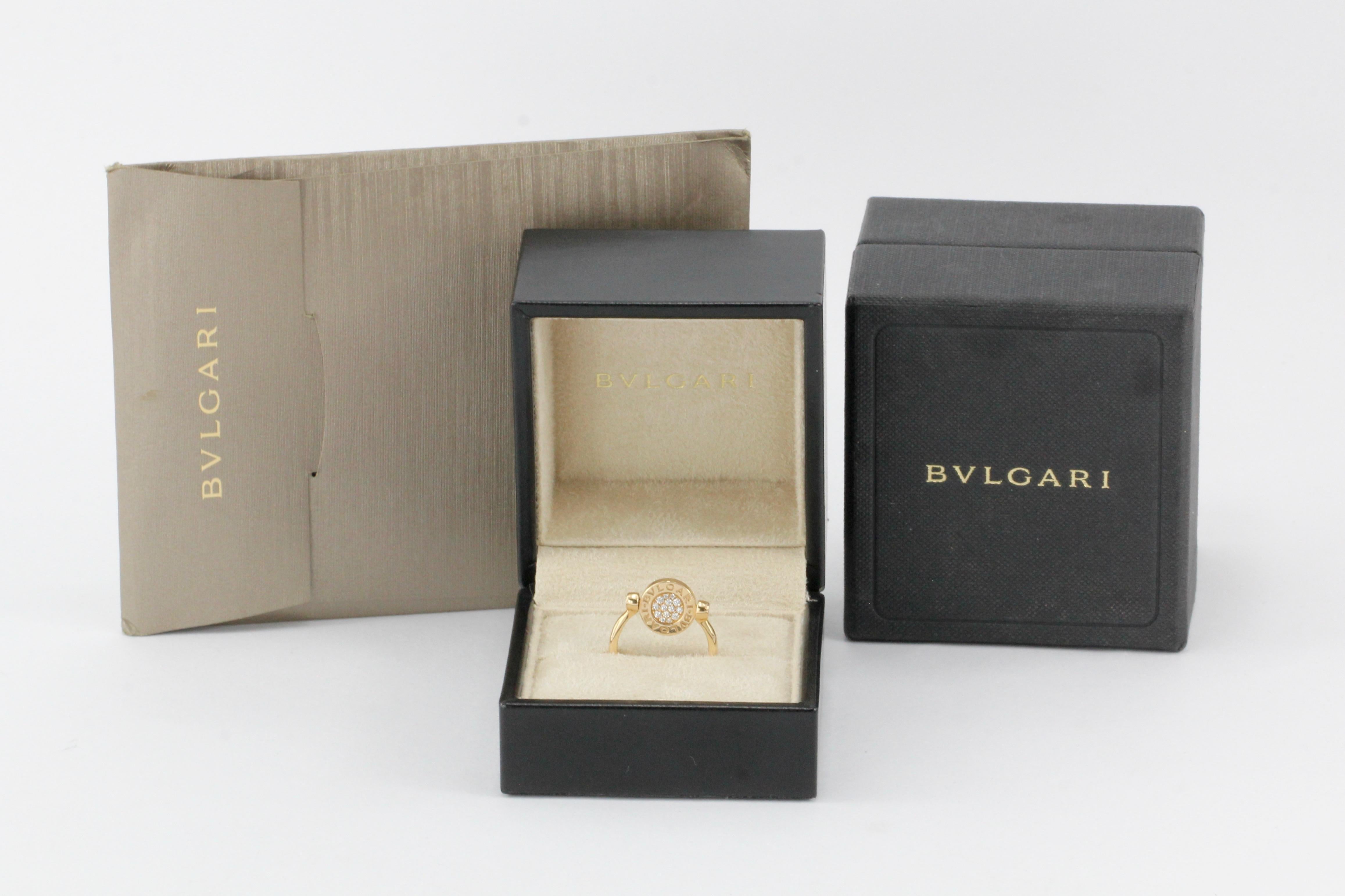 Bvlgari 18 Karat Rose Gold Flip Ring Set with Mother of Pearl and Pave Diamonds 6
