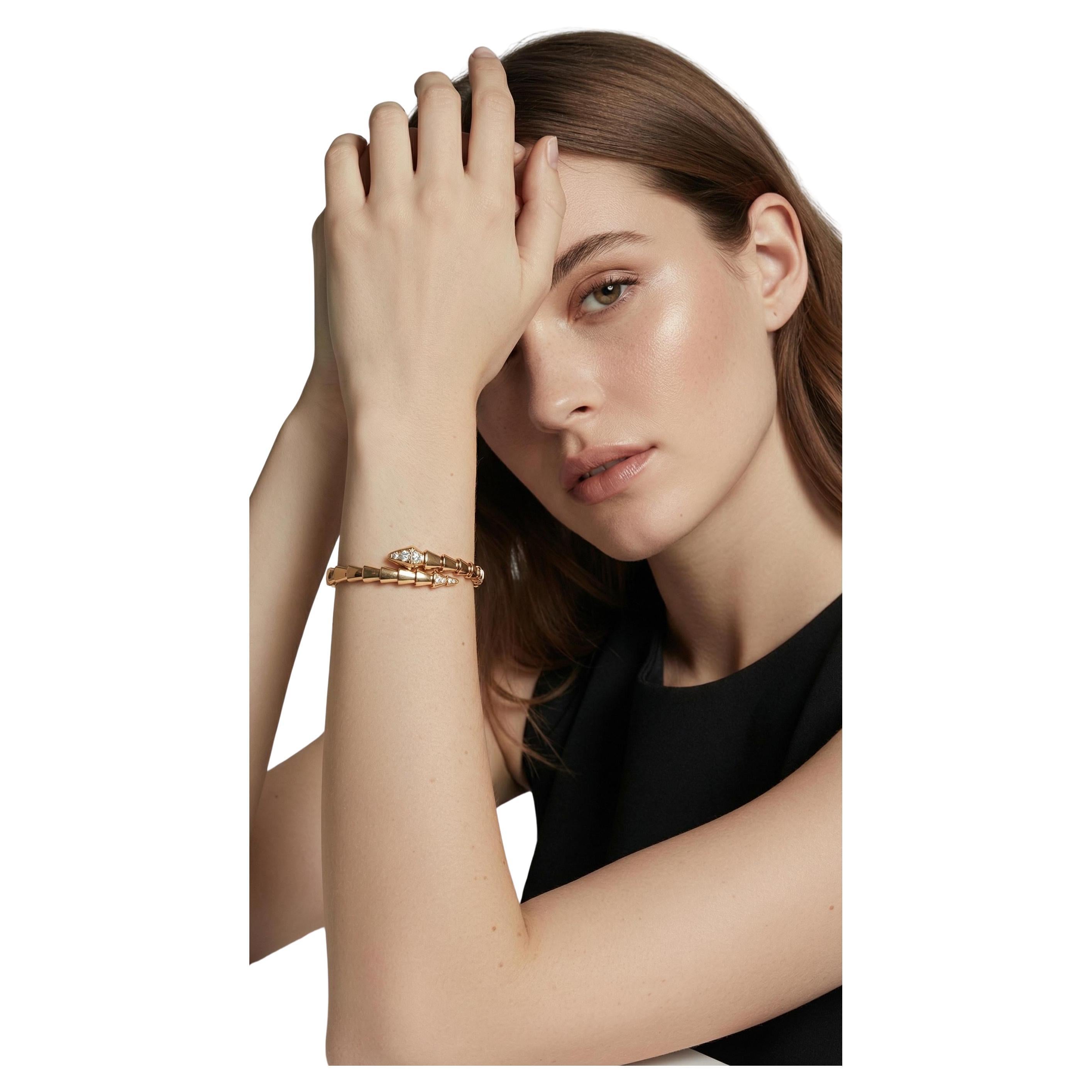 Bvlgari 18K Rose Gold Serpenti Viper Diamond Vintage Bracelet, c. 2000 en vente