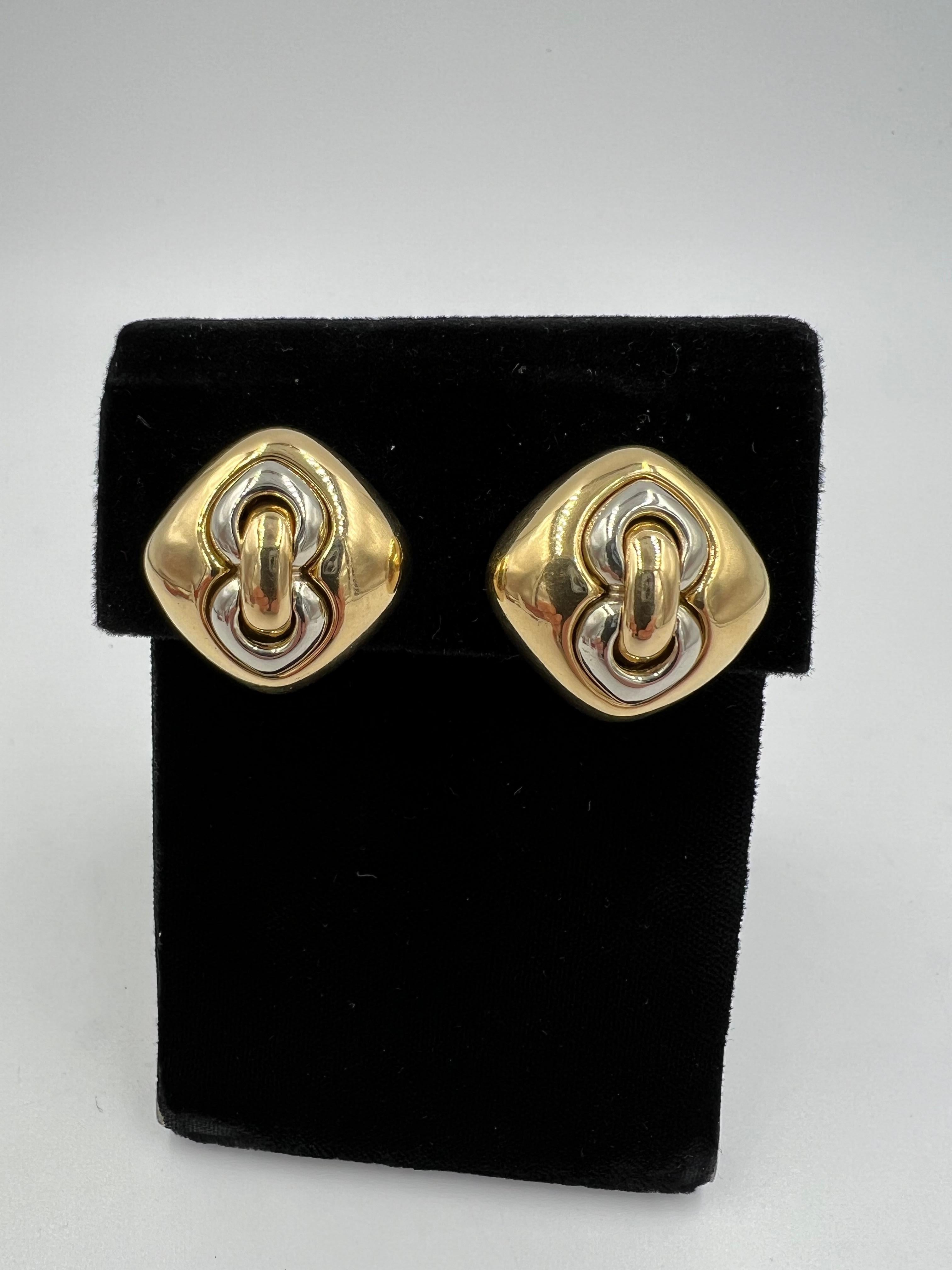 Bvlgari Boucles d'oreilles à clip en deux tons 18k Bon état - En vente à Los Angeles, CA