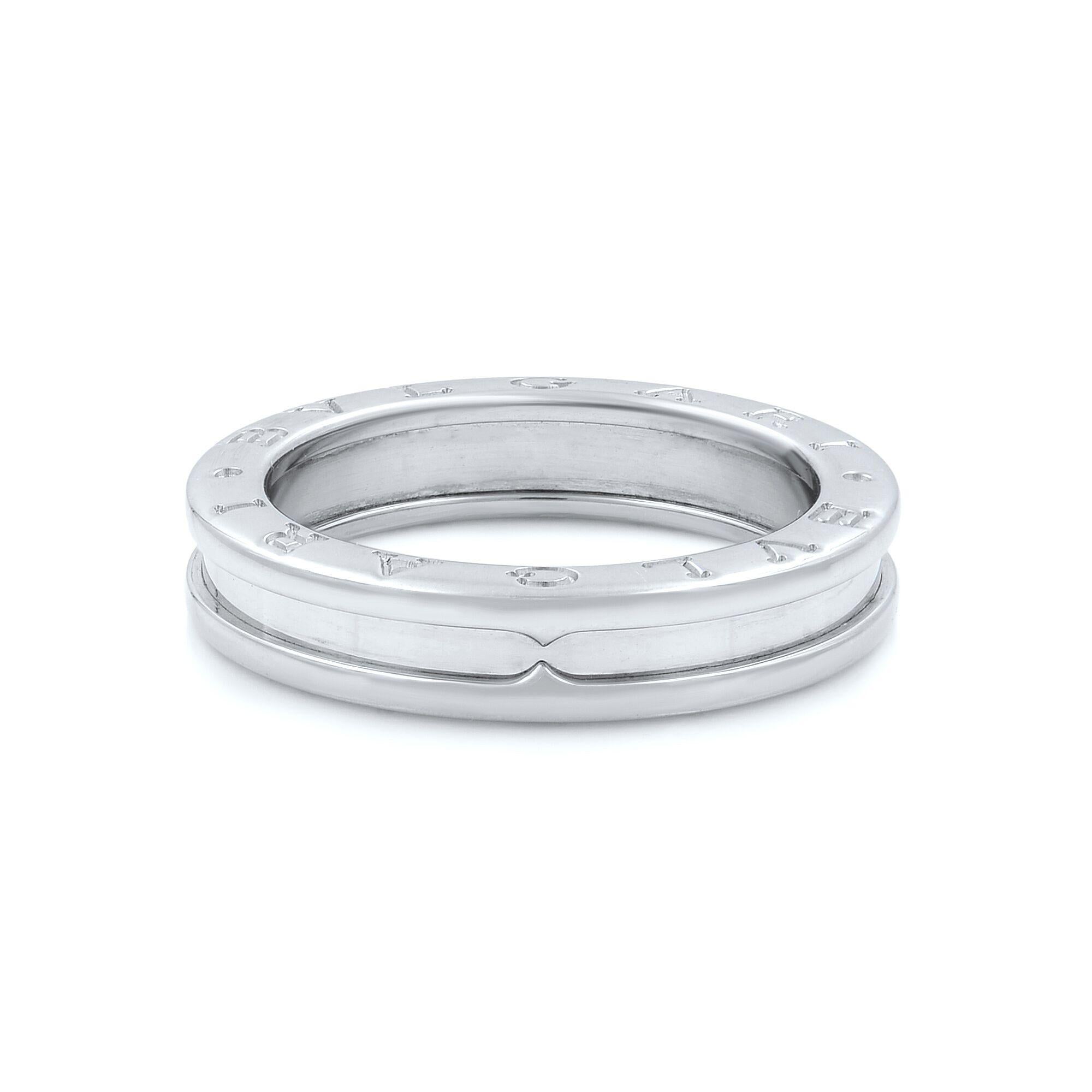 Bvlgari 18 Karat White Gold B.Zero 1 Band Ring In Excellent Condition In New York, NY