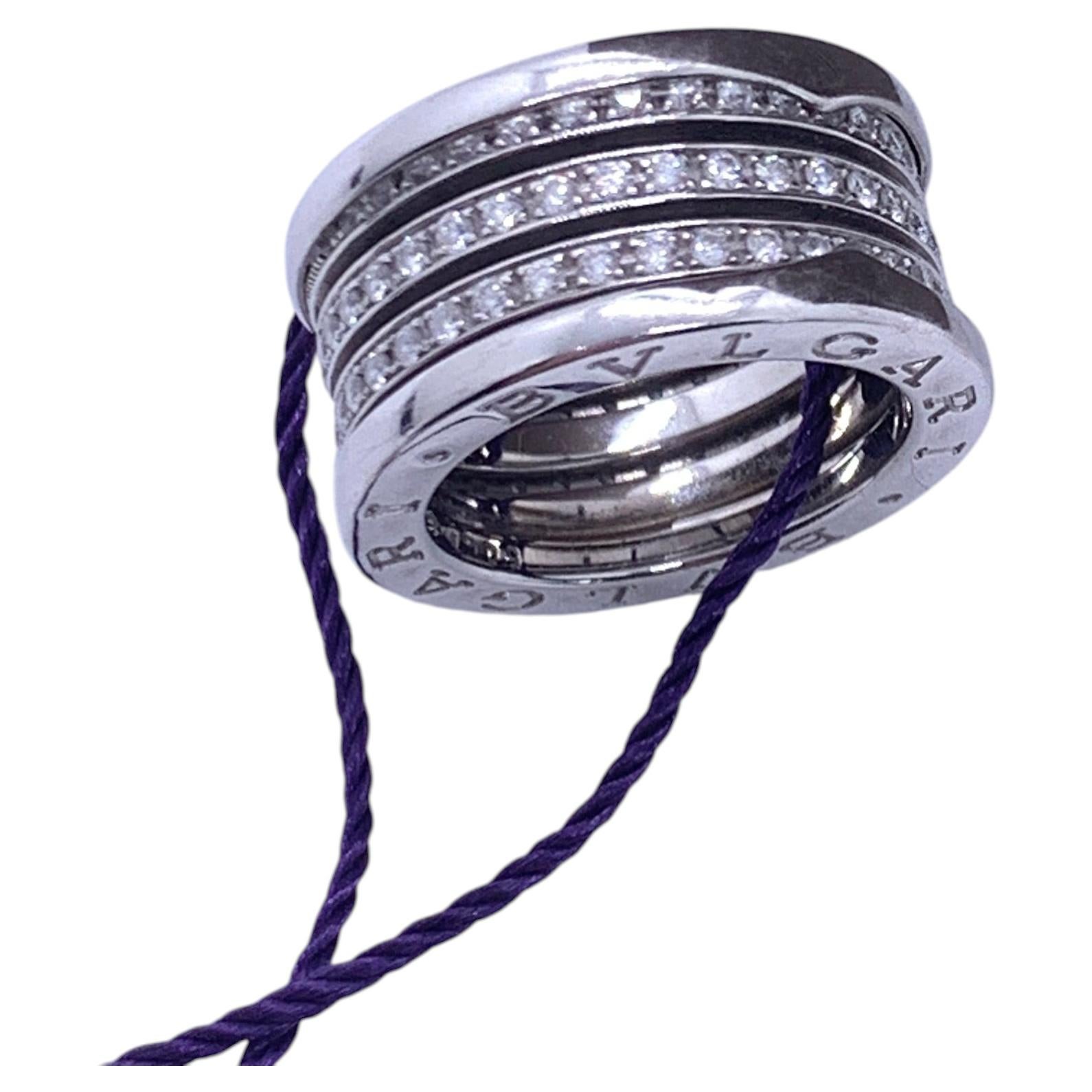 Bvlgari B.zero1-Ring aus 18 Karat Weißgold mit Pavé-Diamanten und mehreren Ringen im Angebot