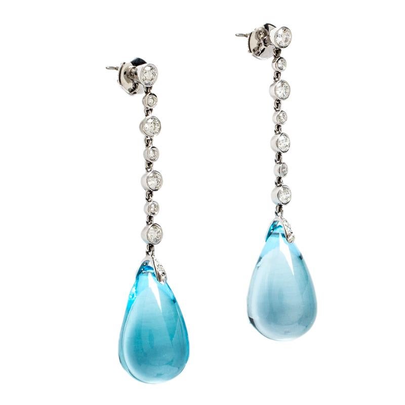 Beautiful and feminine, these ethereal earrings from Bvlgari are a statement piece that is designed to complement a variety of your ensembles. Addressing the brand's chic taste and refined aesthetics, these beautiful earrings are a striking
