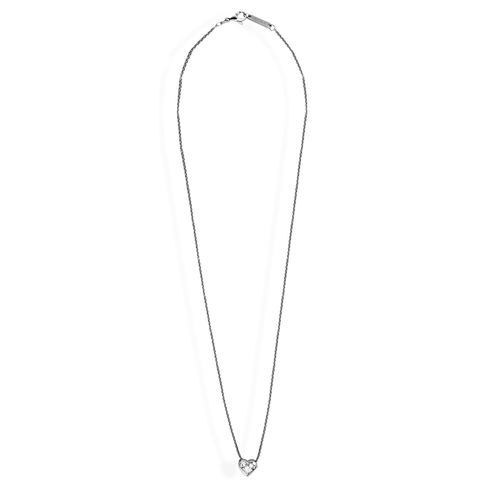 18K White Gold
Diamond: 0.46 ct twd
Total Weight: 4.3 grams
Necklace Length: 16.75 inches