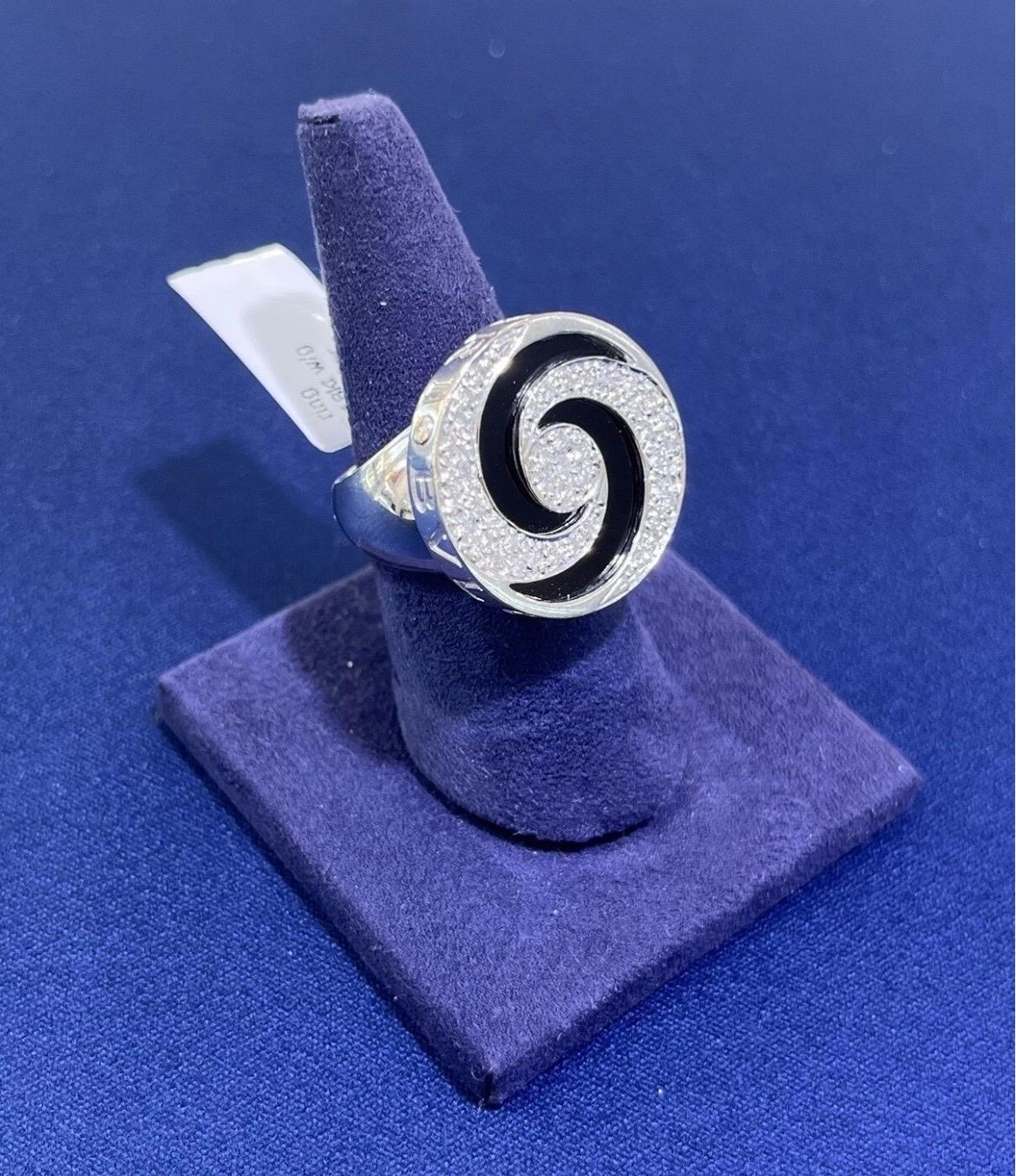 Round Cut BVLGARI 18k White Gold Diamond & Onyx Spinner Ring Size 6.25 For Sale