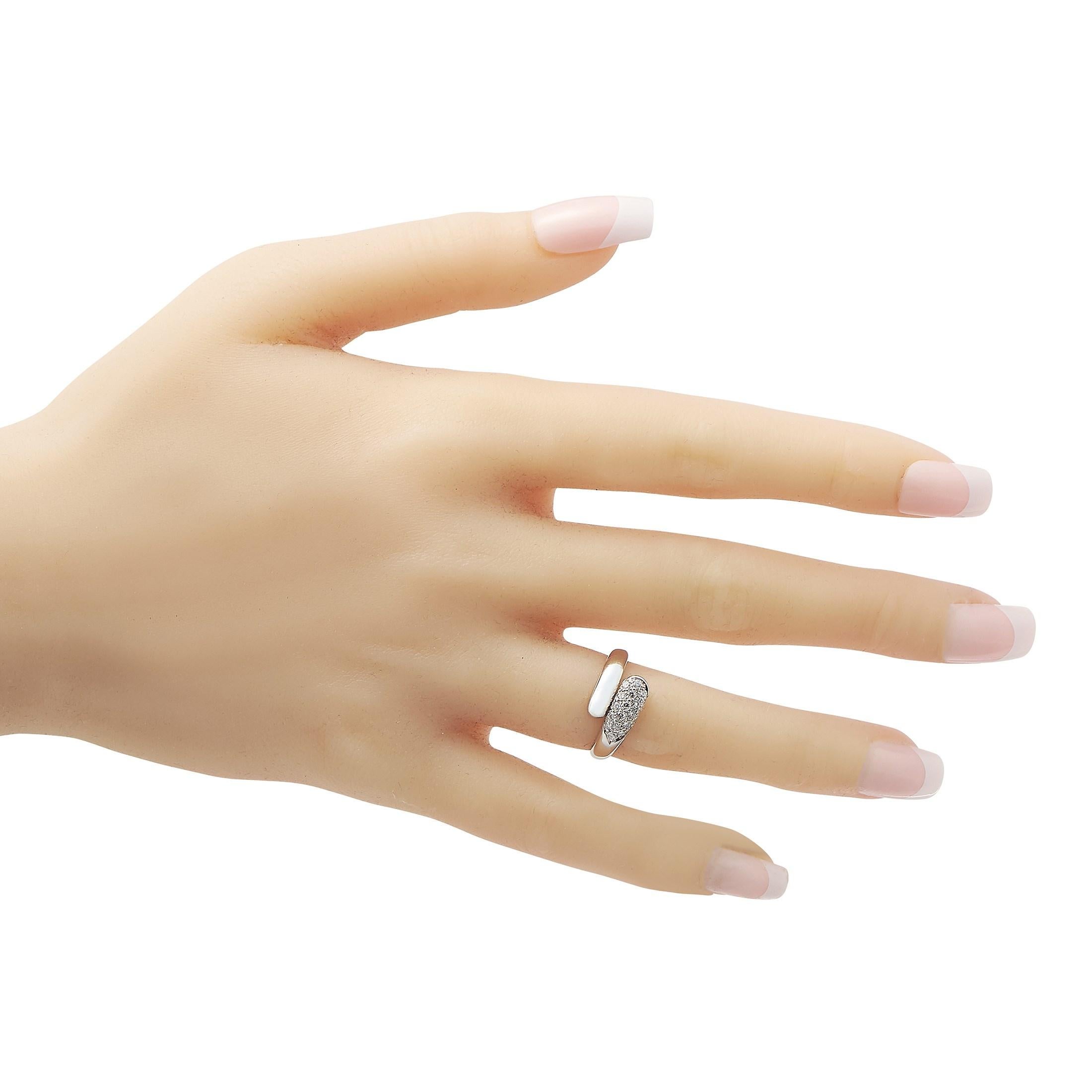 Bvlgari 18 Karat Weißgold Diamantring mit Diamanten (Rundschliff)