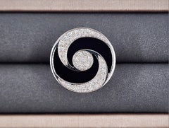 Bvlgari 18k White Gold Optical Illusion, Onyx, Diamond Spinning Ring