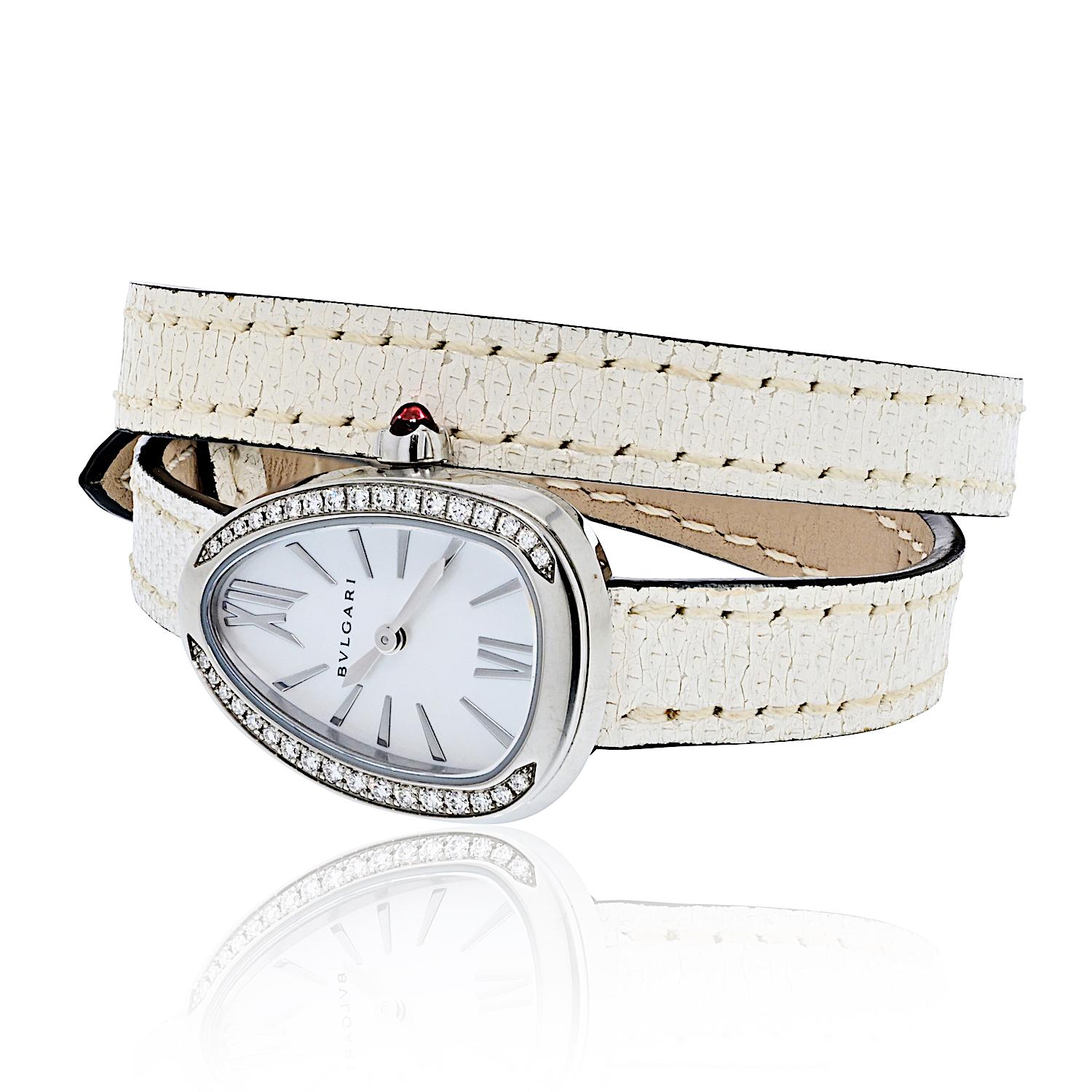 Bellissimo orologio da regalare alla persona amata o da acquistare per sé: Bvlgari Serpenti Leather Bracelet Wrap Diamond Watch. È realizzato secondo la migliore moda del designer italiano, con una cassa in oro bianco a forma di serpente, con