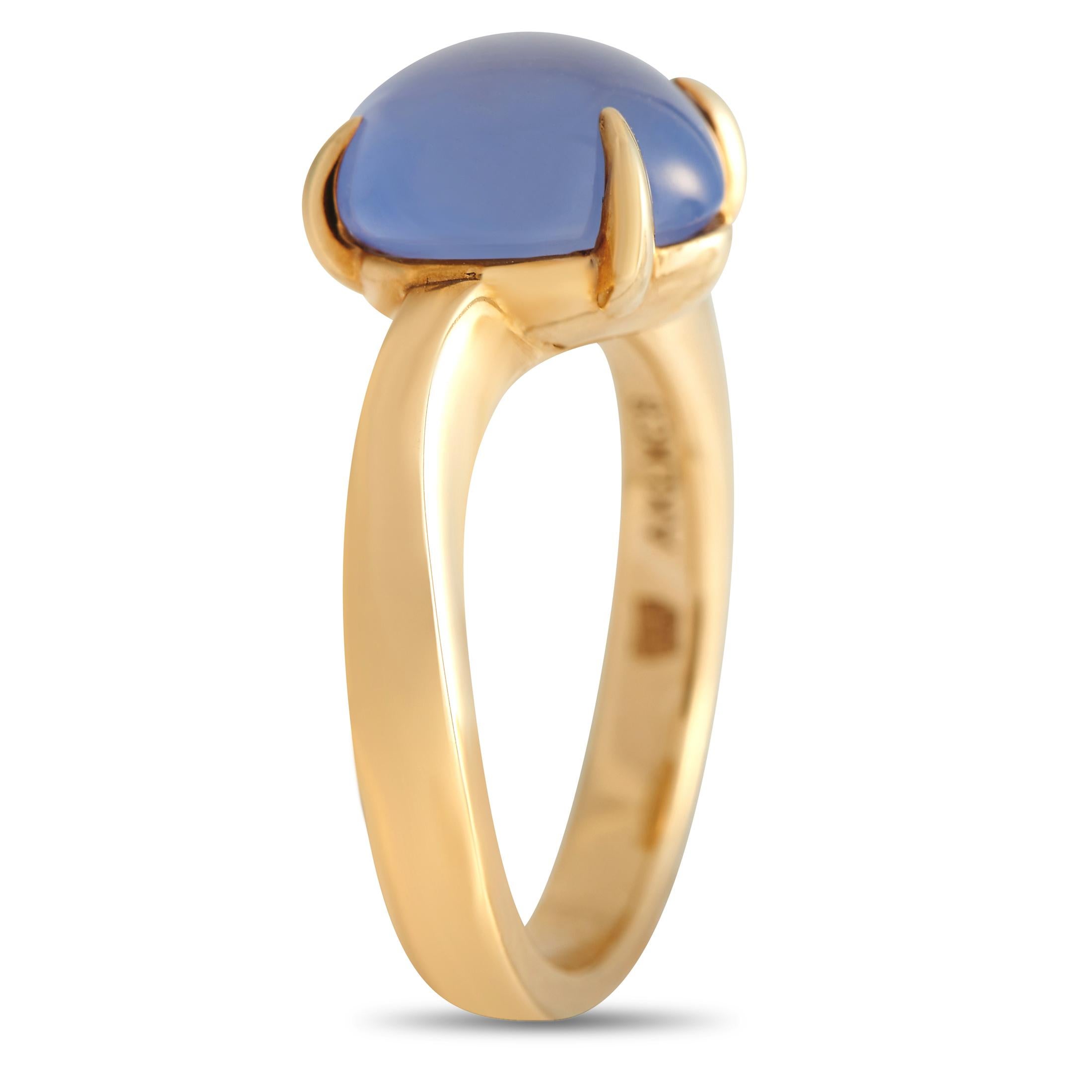 A lovely amethyst gemstone makes this Bvlgari ring instantly captivating. Elegant and understated, this piece features a simple 18K yellow gold setting with a 3mm wide band and a 6mm top height.\r\nThis jewelry piece is offered in estate condition