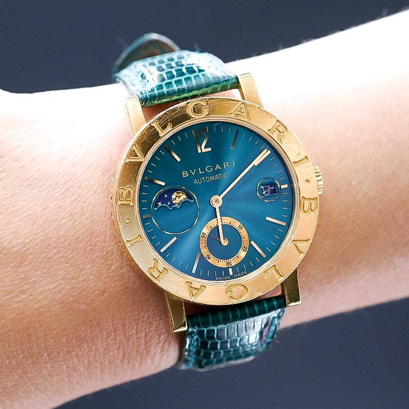 Bvlgari 18k Yellow Gold B38 Limited Edition Moonphase Green Dial Watch In Excellent Condition In New York, NY