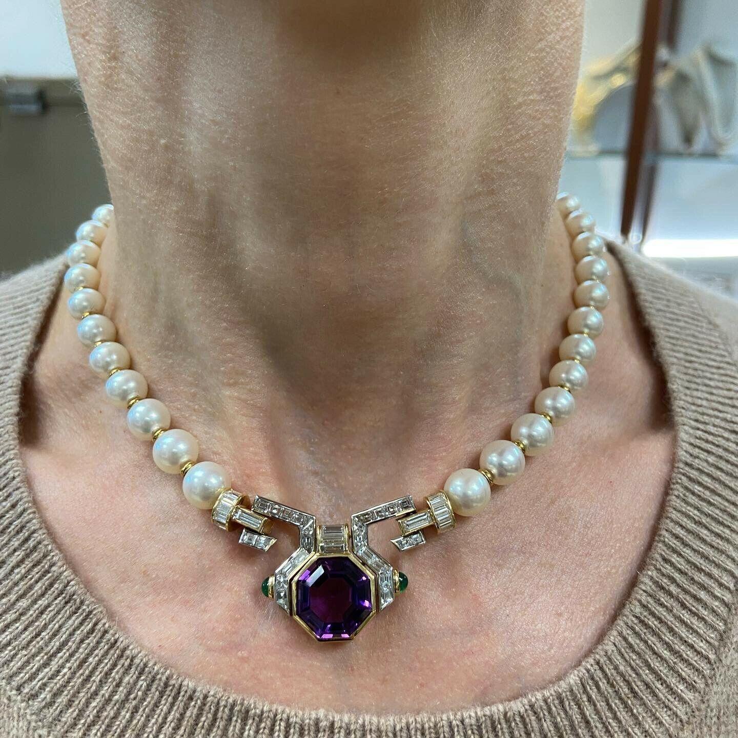Bvlgari Italy 18k Yellow Gold, Pearl, Amethyst, Cabochon Emerald & Diamond Choker Necklace Vintage Circa 1980s

Here is your chance to purchase a beautiful and highly collectible designer necklace.  Truly a great piece at a great price! 

Weight: