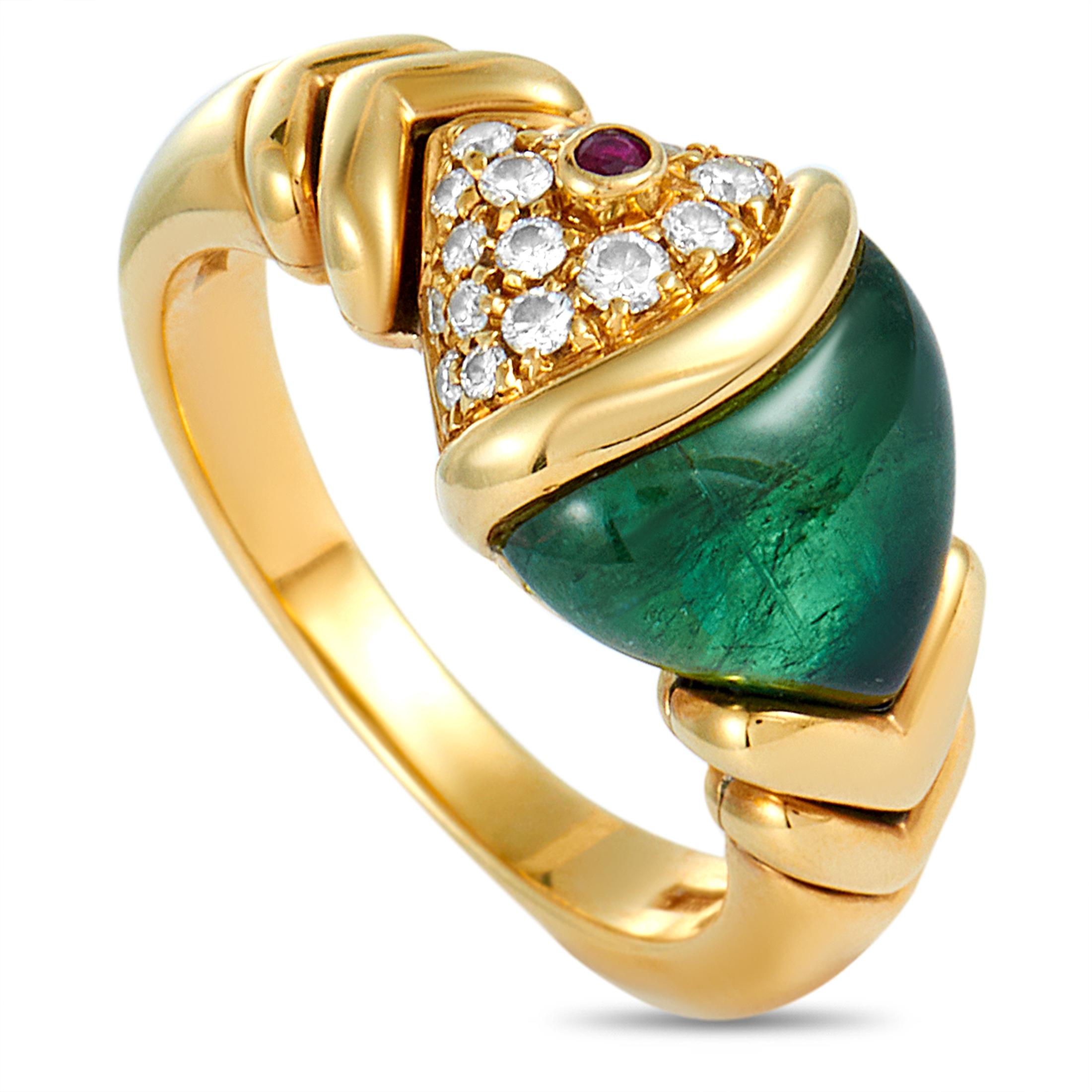 Bvlgari 18 Karat Yellow Gold Diamond and Peridot Ring In Excellent Condition In Southampton, PA