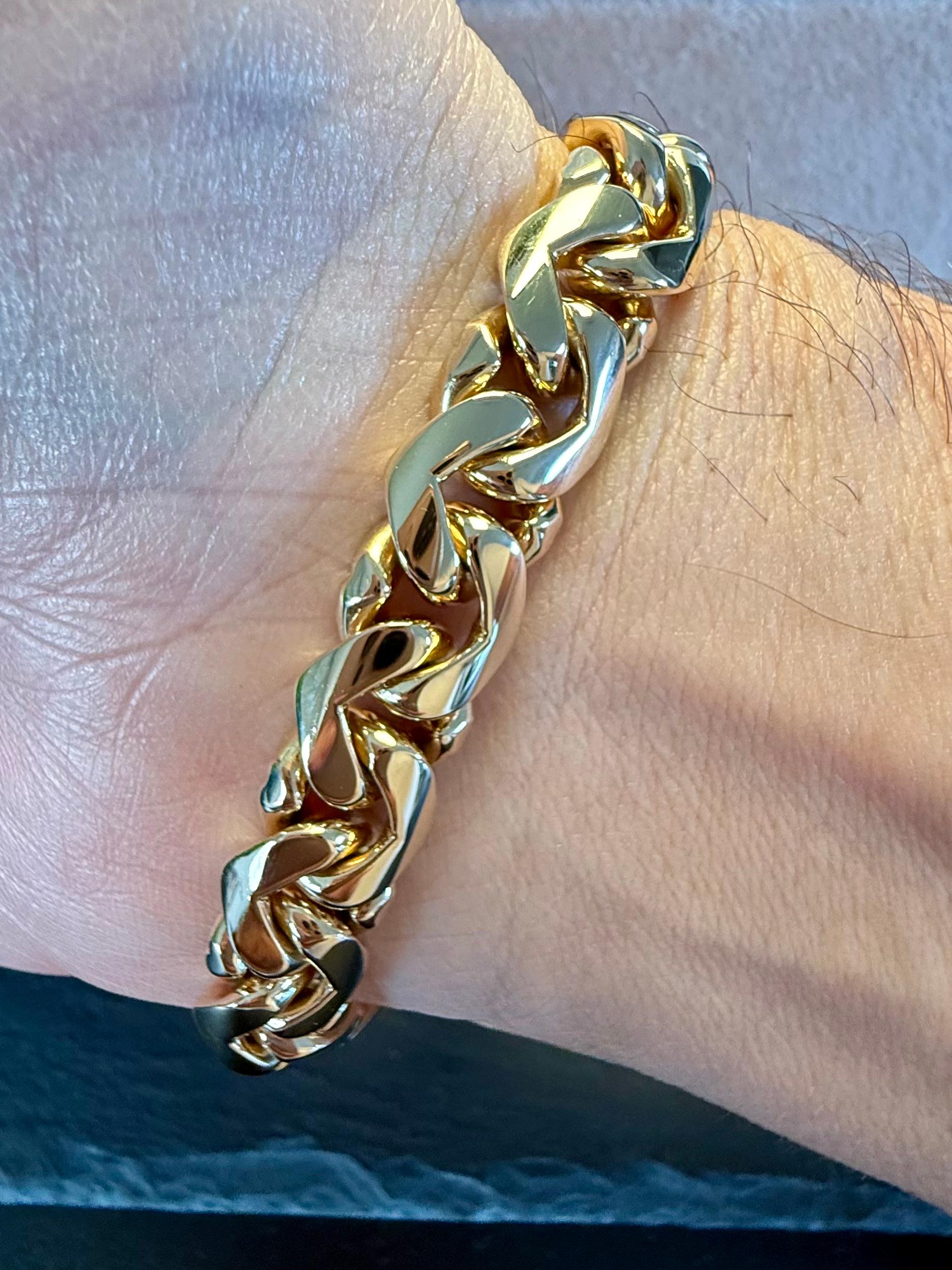 Bvlgari Bracelet à maillons en or jaune 18k en vente 3