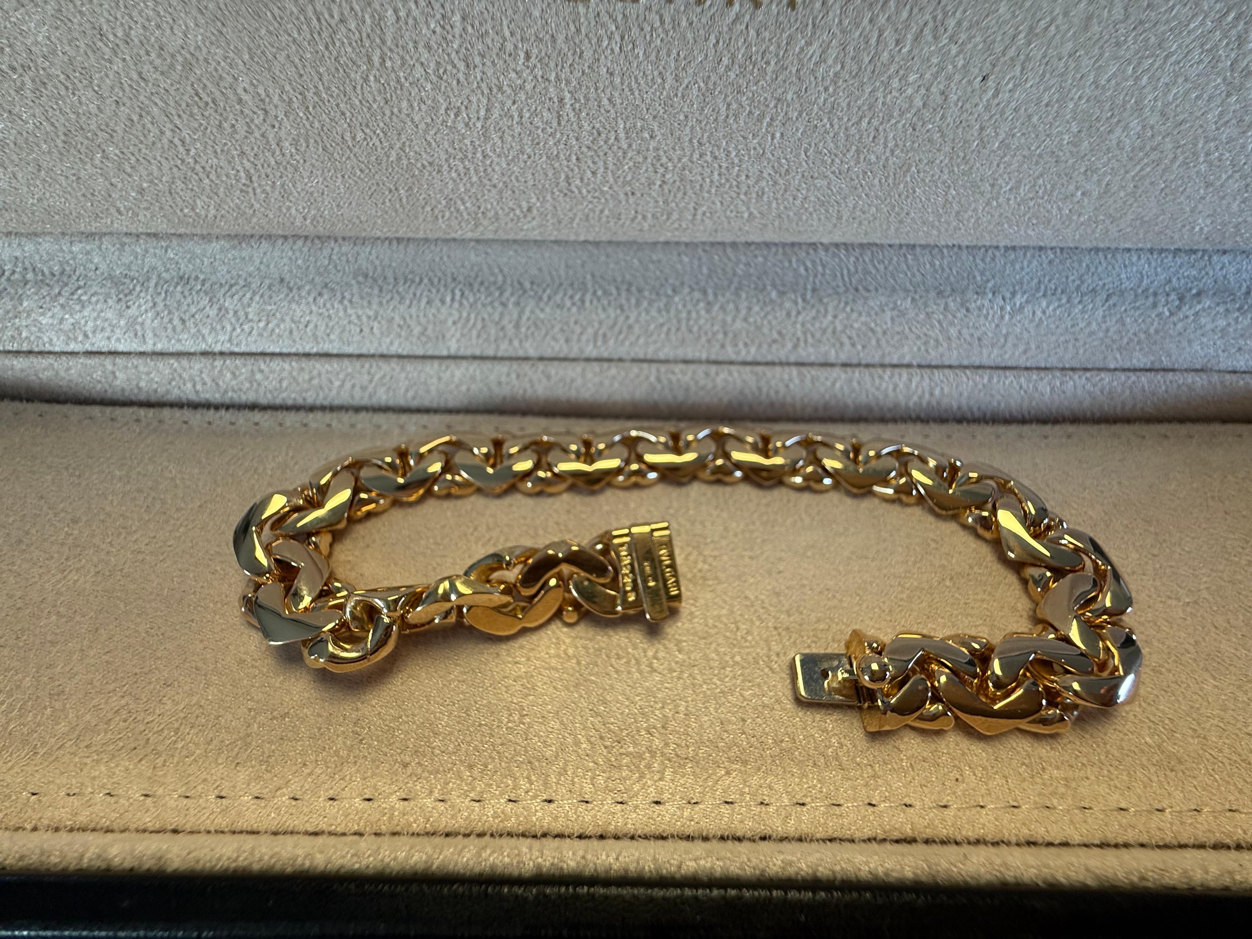Bvlgari Bracelet à maillons en or jaune 18k en vente 5