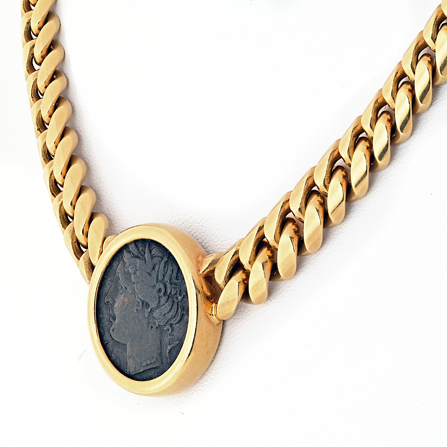Donna Collana di monete Bvlgari in oro giallo 18 carati Monet del IV secolo a.C. in vendita