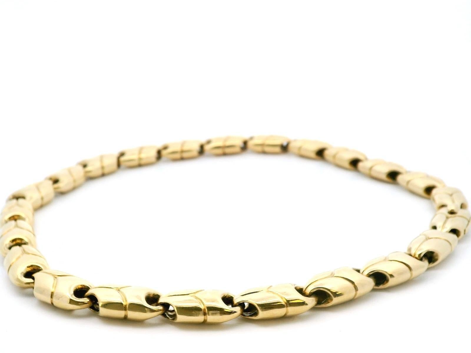 Bvlgari 18K Yellow Gold Necklace Puff Y link In Excellent Condition For Sale In Great Neck Plaza, NY