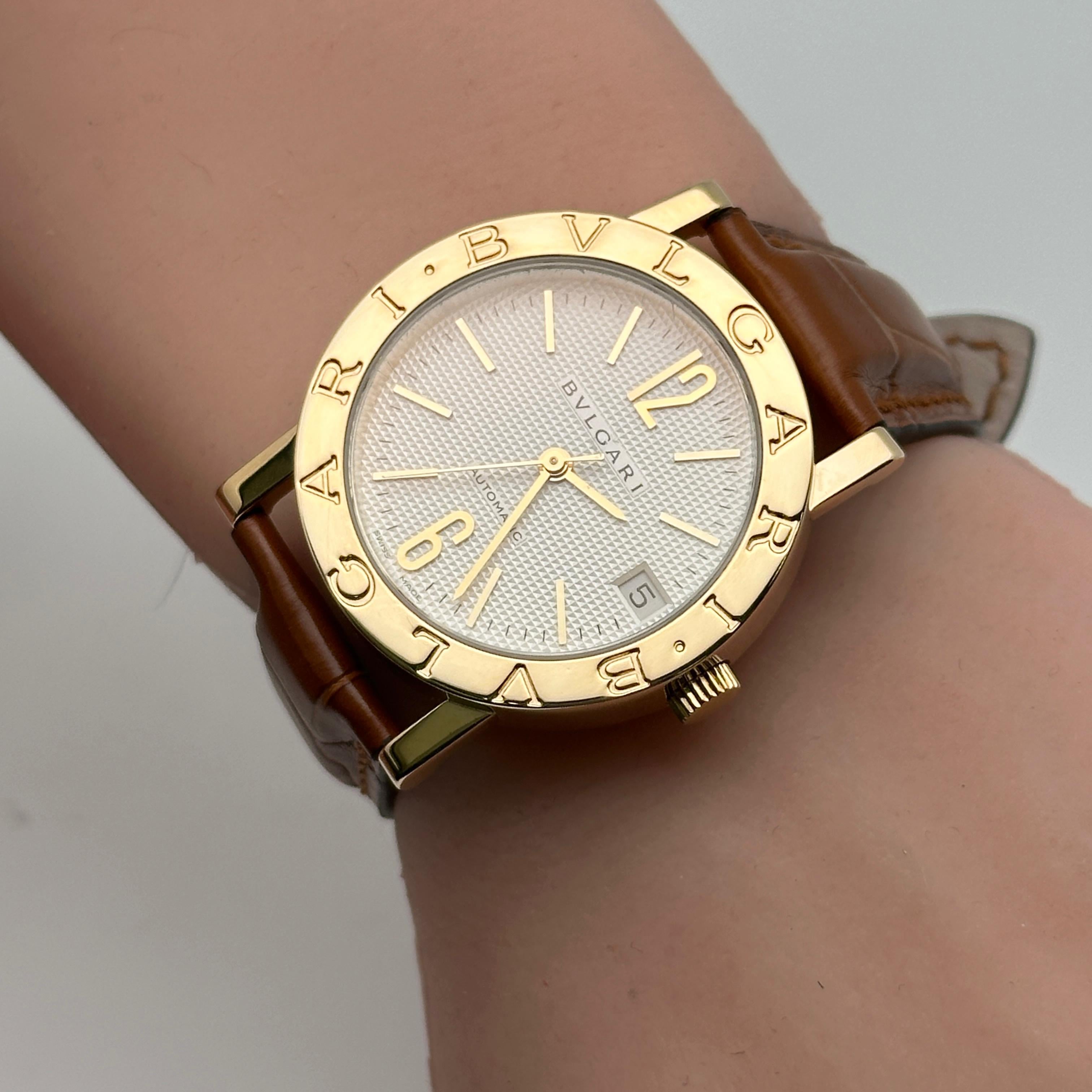 Bvlgari 18k Yellow Gold White Dial Leather Strap Automatic Watch BB33GL For Sale 7