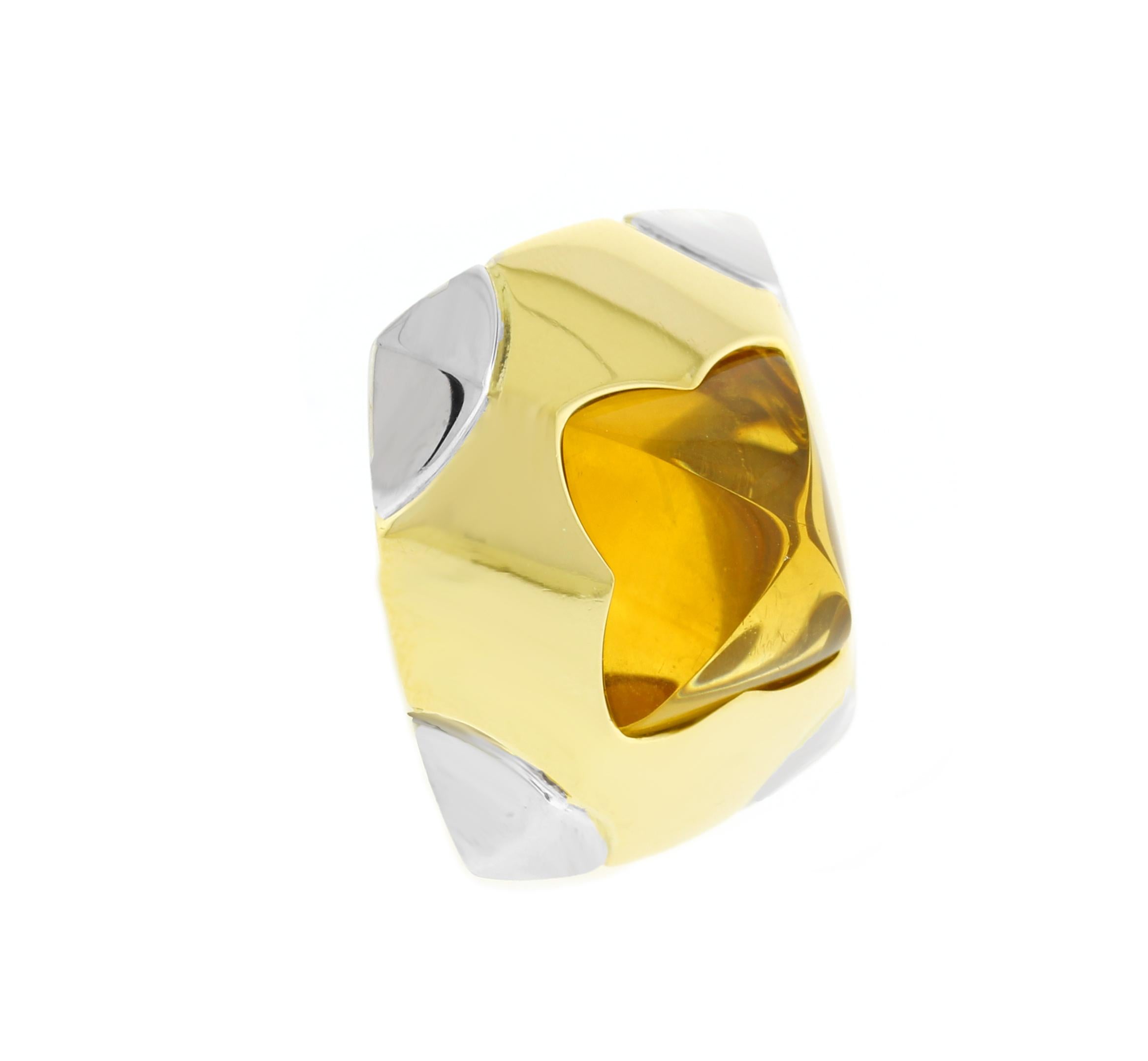 ♦ Designer: Bulgari
♦ Metal: 18 karat yellow gold and white gold
♦ Gemstone: Citrine
♦ Circa: 2010
♦ 1 inch square
♦ Packaging: Pampillonia presentation box
♦ Condition: Excellent , pre-owned
