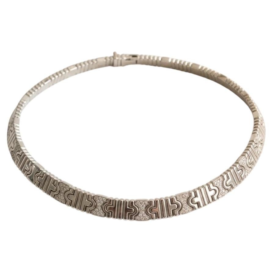 Collar «Parentesi» de Bvlgari con un diamante de 2 quilates y oro blanco de 18 quilates