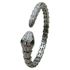 Bvlgari Bracelet en or blanc 3,89 ct diamant et émeraude
