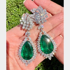 BVLGARI Orecchini da giorno e da notte con smeraldo e diamante da 60,00 carati GIA Cert e 32,00 carati