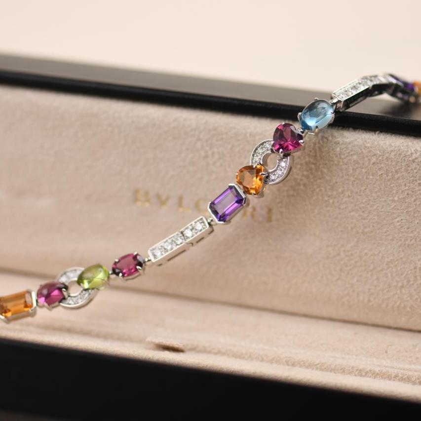 Bvlgari Allegra - Bracelet en or blanc 18 carats avec plusieurs pierres précieuses en vente 1