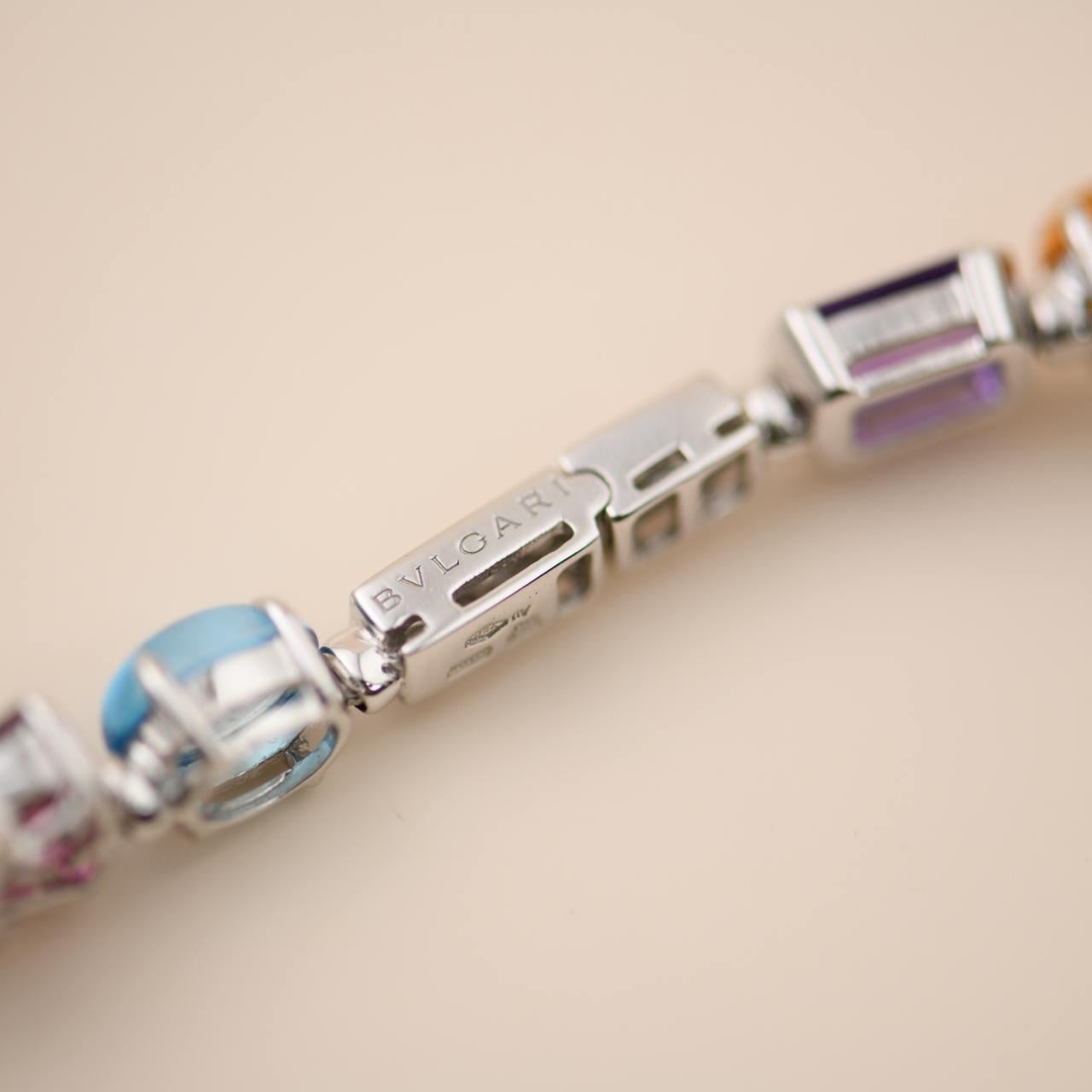 Bvlgari Allegra - Bracelet en or blanc 18 carats avec plusieurs pierres précieuses en vente 3
