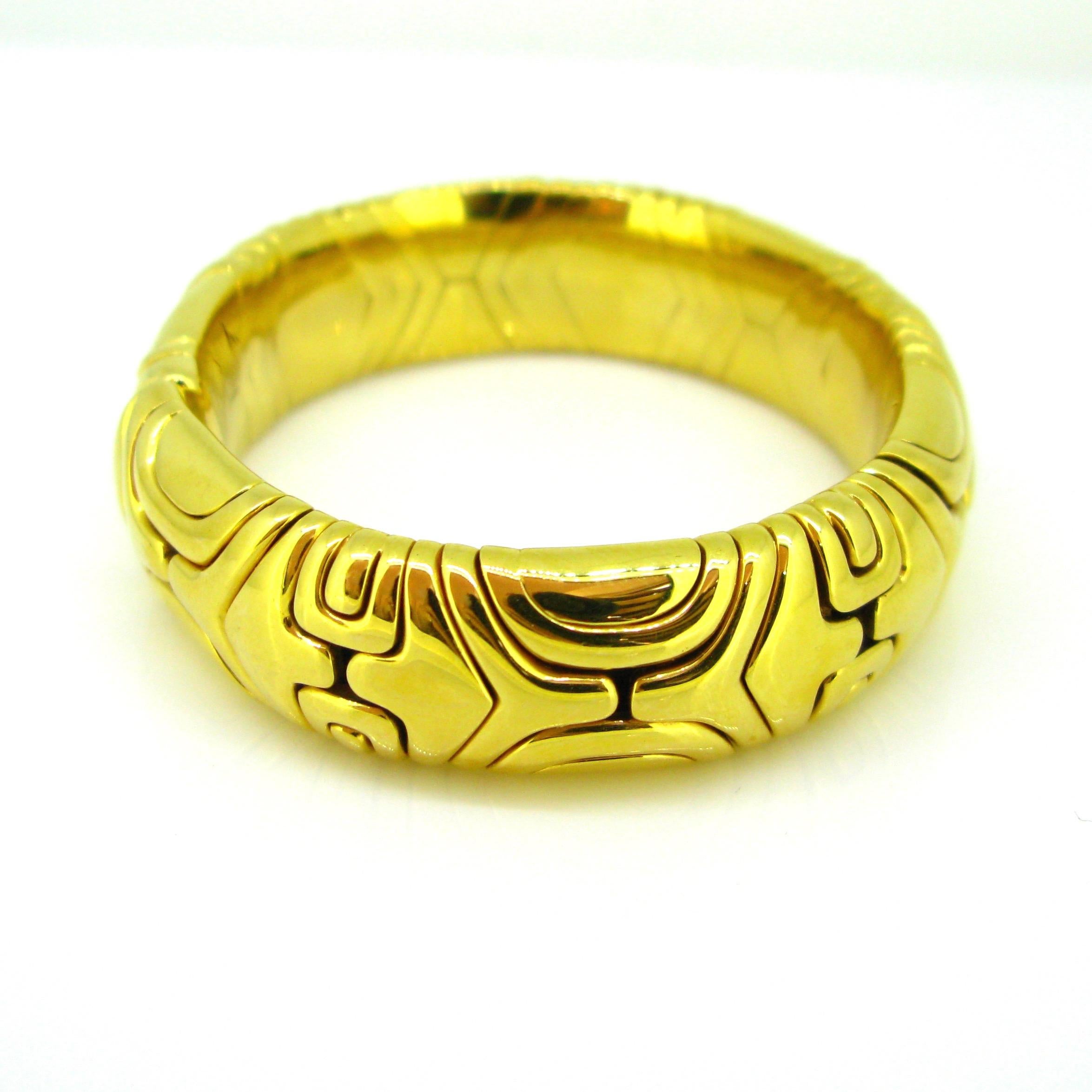 Women's or Men's Bvlgari Alveare Collection 1988 Yellow Gold Bangle