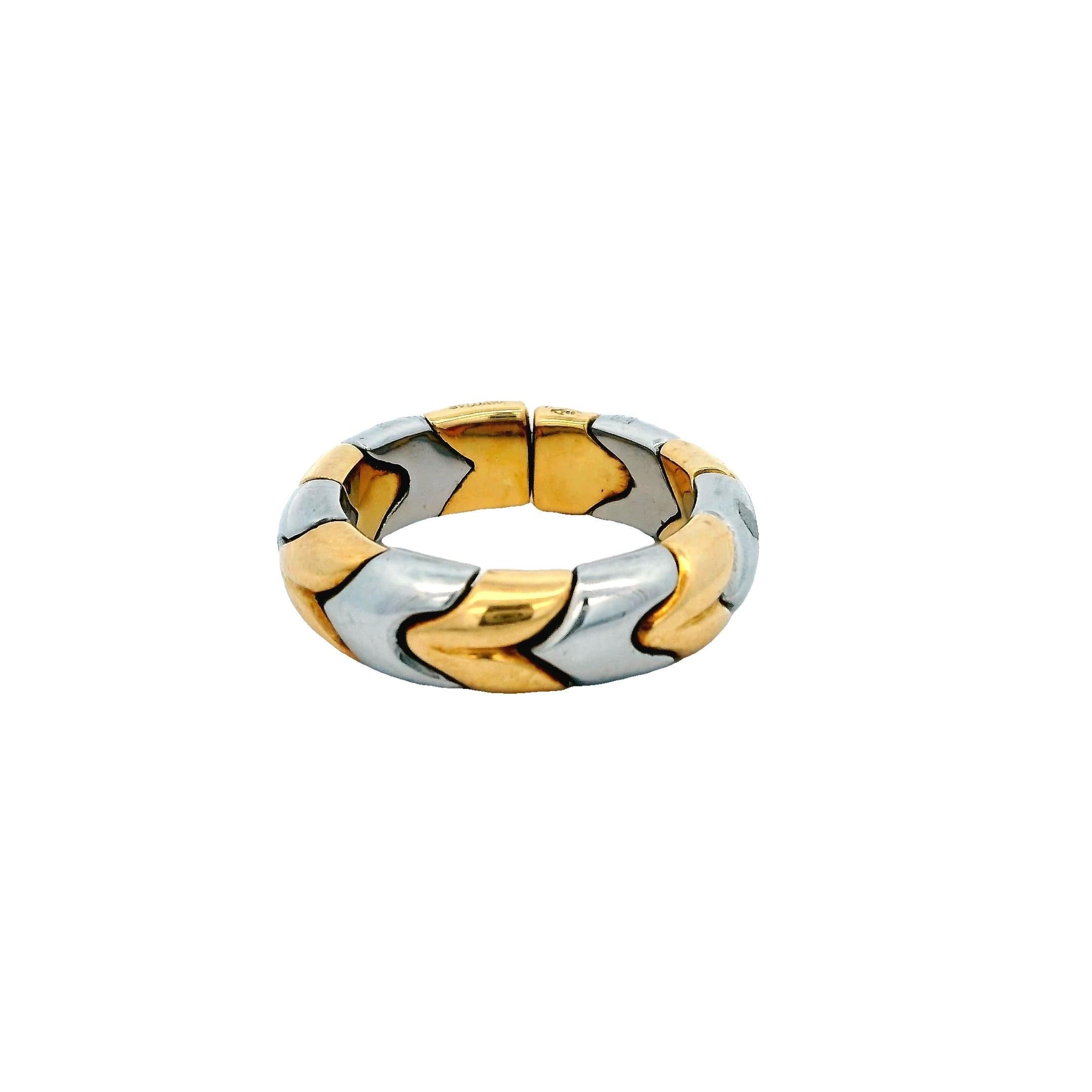 Bvlgari Alveare Two-Tone M Size In Good Condition For Sale In Great Neck Plaza, NY