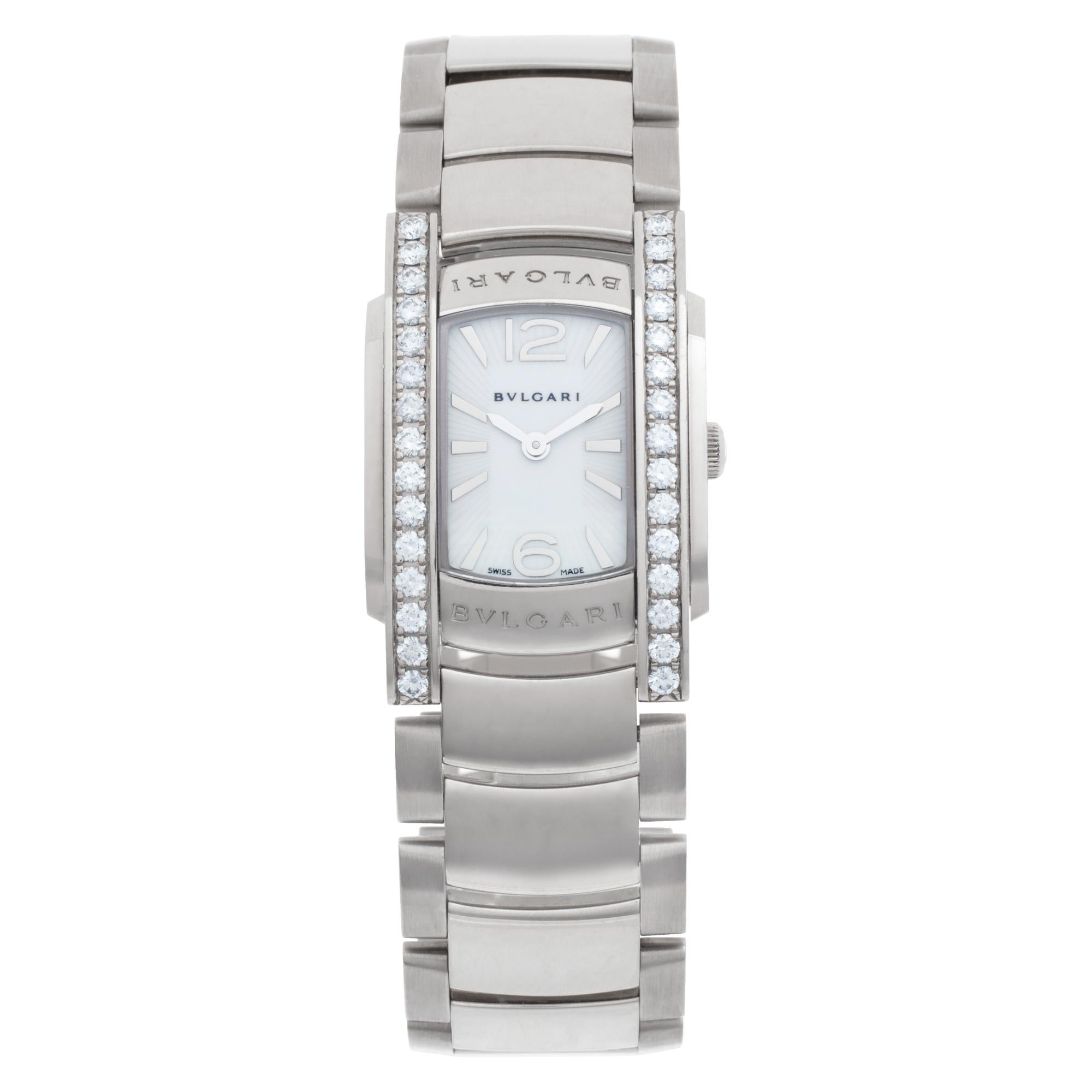 Bvlgari Assioma Montre à quartz en or blanc 18 carats avec diamants en vente 2