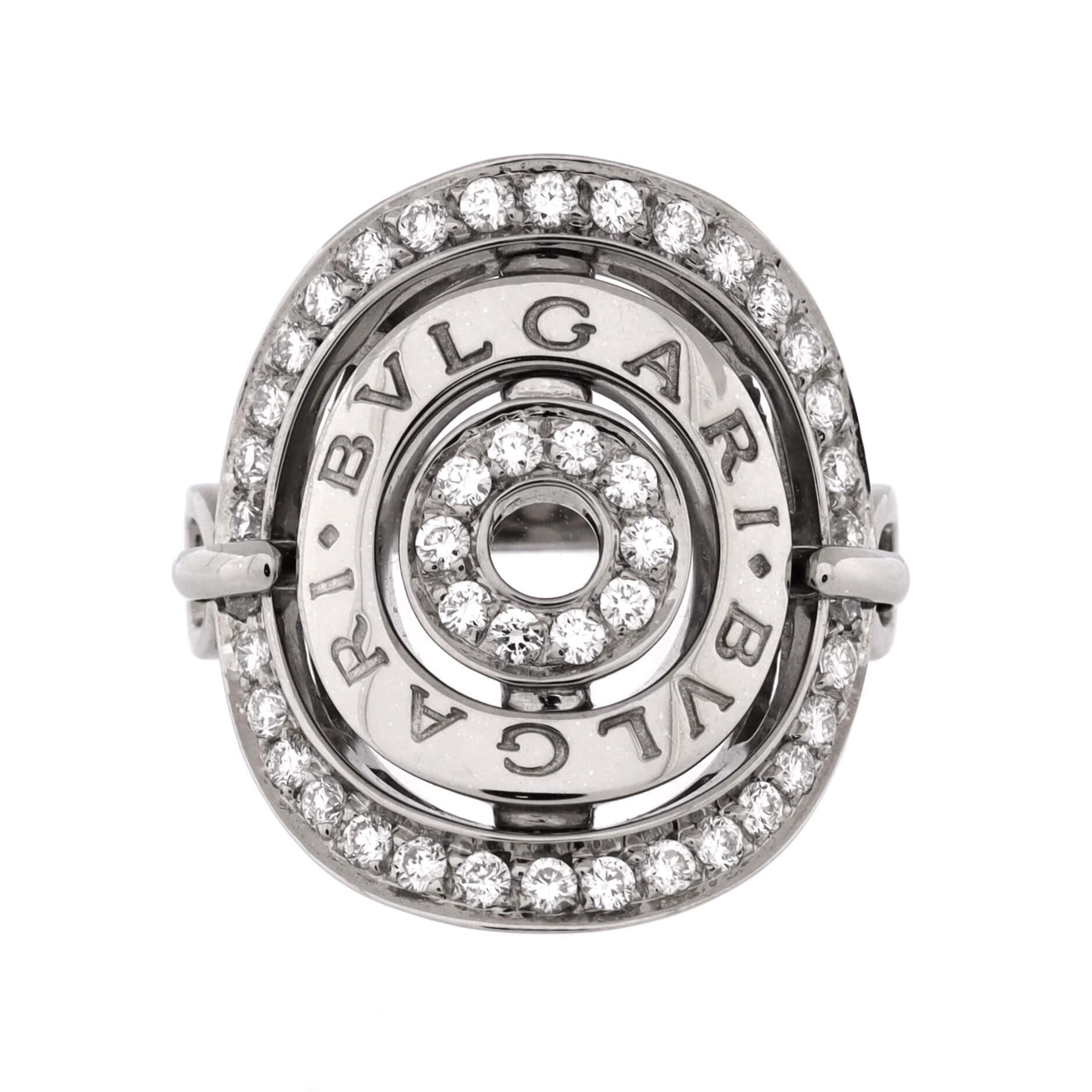 Condition: Great. Minor wear throughout.
Accessories: No Accessories
Measurements: Size: 6, Width: 3.00 mm
Designer: Bvlgari
Model: Astrale Cerchi Shield Ring 18K White Gold with Diamonds
Exterior Color: White Gold
Item Number: 206772/36