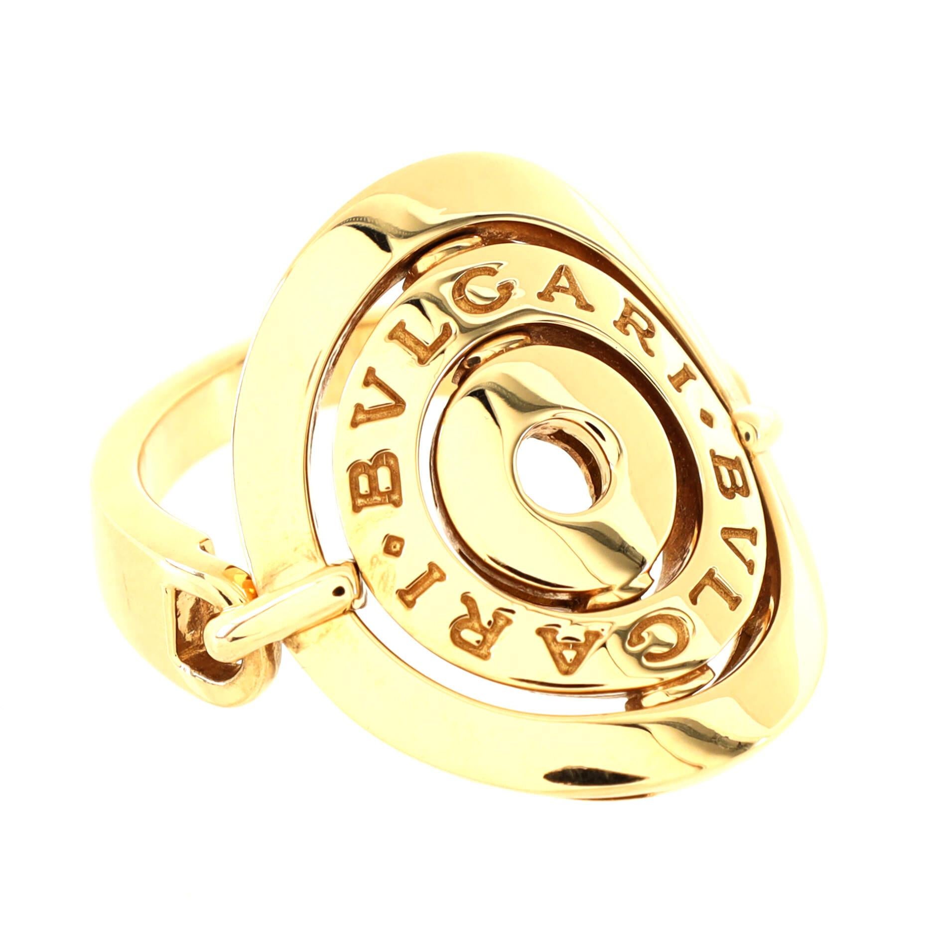 Bvlgari Astrale Cerchi Shield Ring 18k Yellow Gold In Good Condition In New York, NY