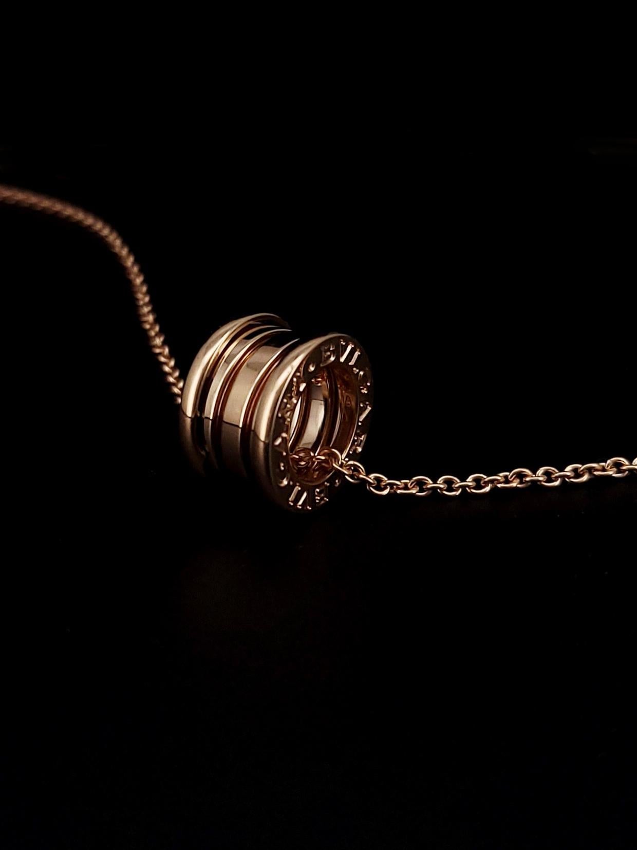 Bvlgari B Zero 1 18k Yellow Gold Pendant Necklace In New Condition In New York, NY