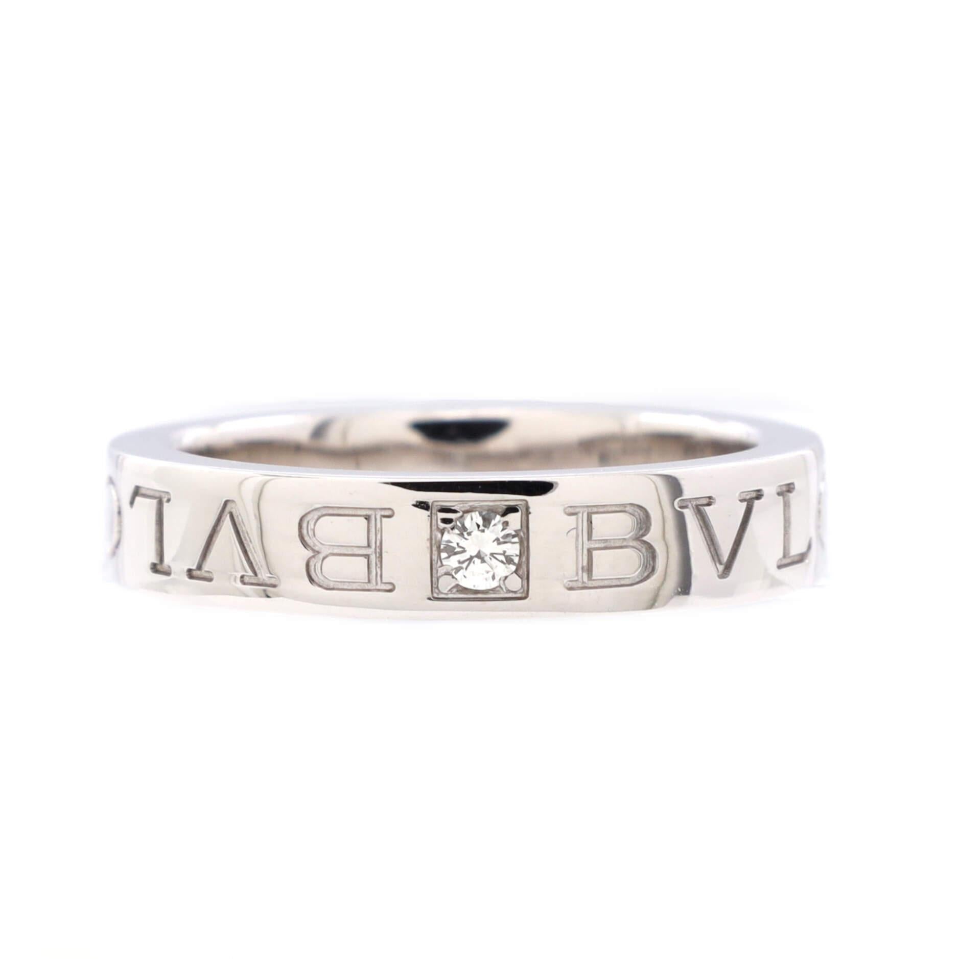 Condition: Great. Minor wear throughout.
Accessories: No Accessories
Measurements: Size: 5.5, Width: 4.00 mm
Designer: Bvlgari
Model: BVLGARI Band Ring 18K White Gold with Diamond
Exterior Color: White Gold
Item Number: 202545/1