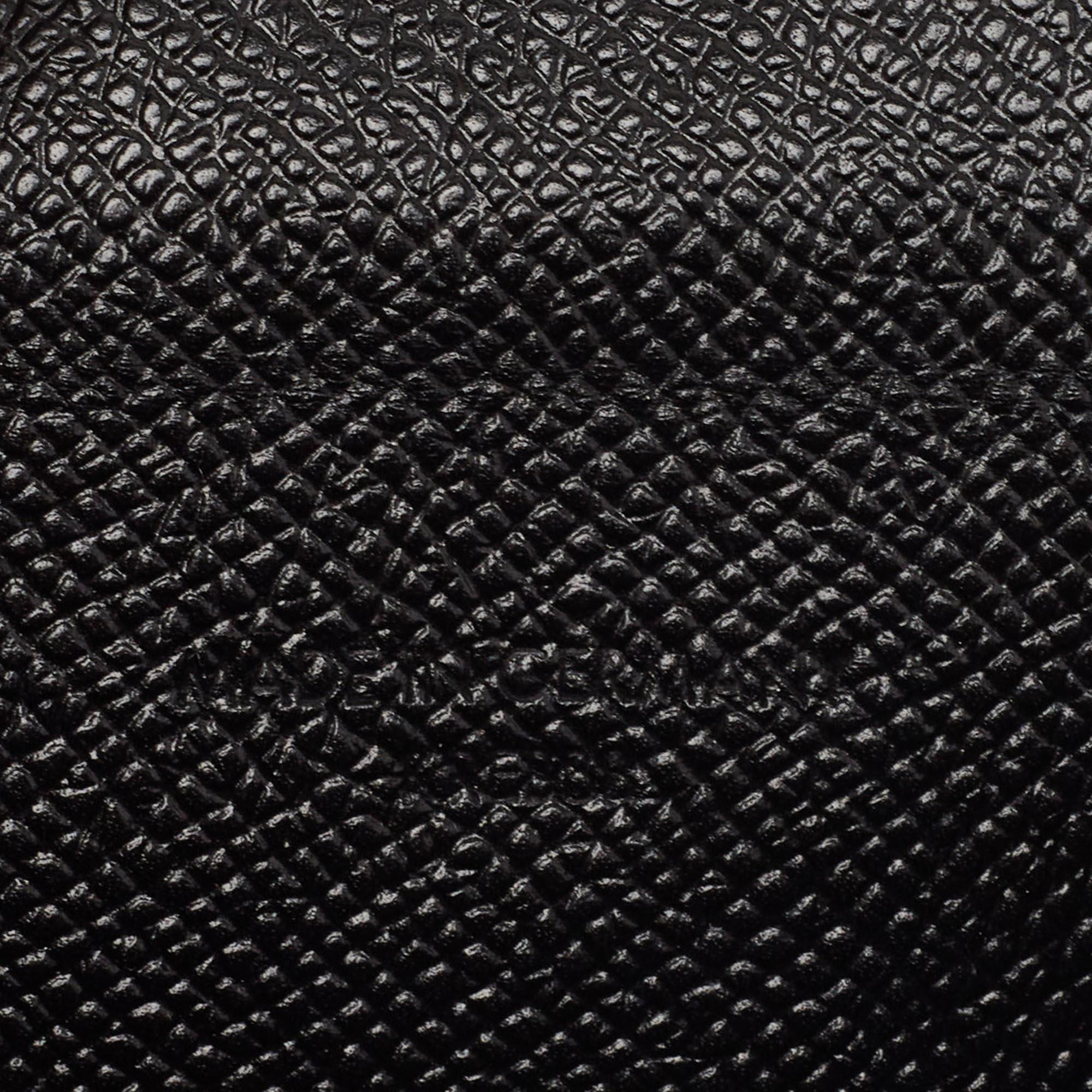 Bvlgari Black Grained Leather Bifold Wallet 4