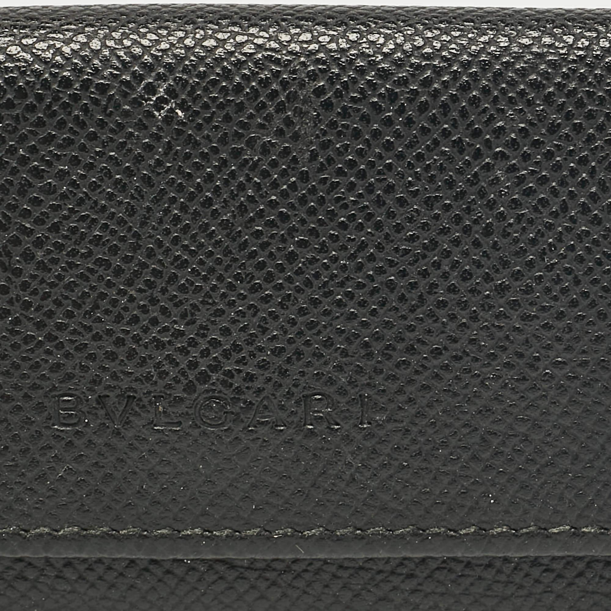 Bvlgari Black Leather Flap Key Holder For Sale 1